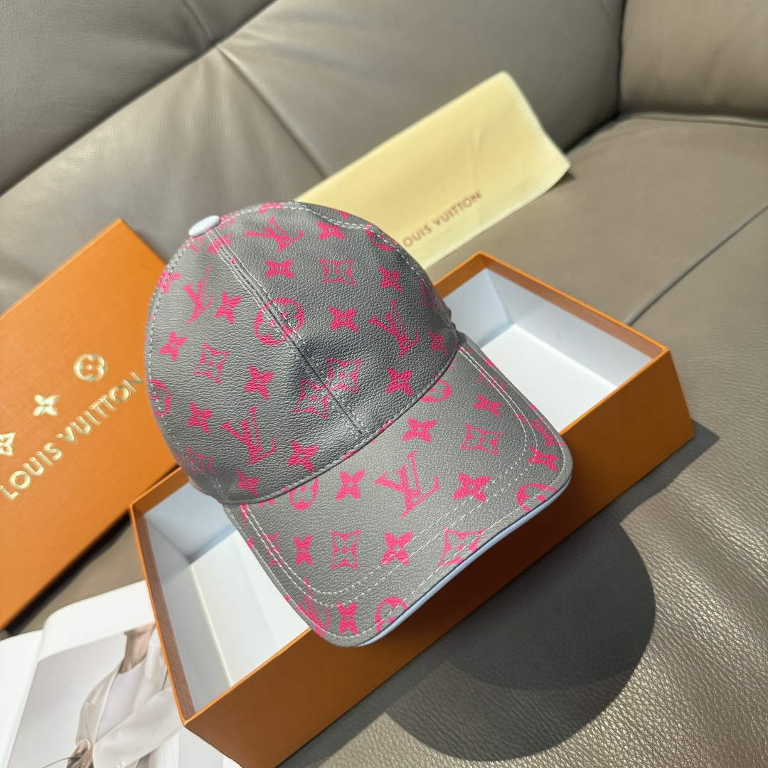 High quality and fashionable baseball cap new 5 pcs add : 18859952090 if you need size guide
