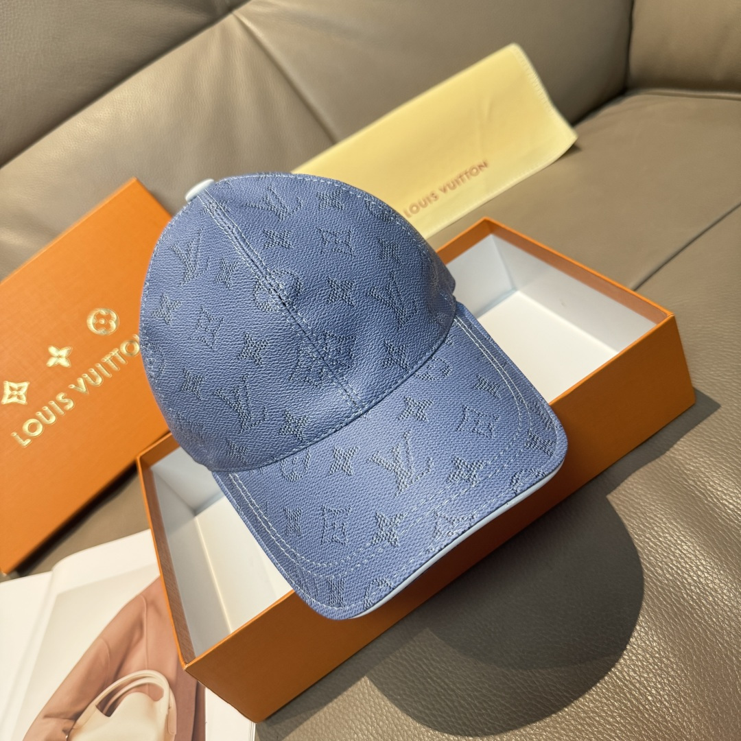 High quality and fashionable baseball cap new 5 pcs add : 18859952090 if you need size guide