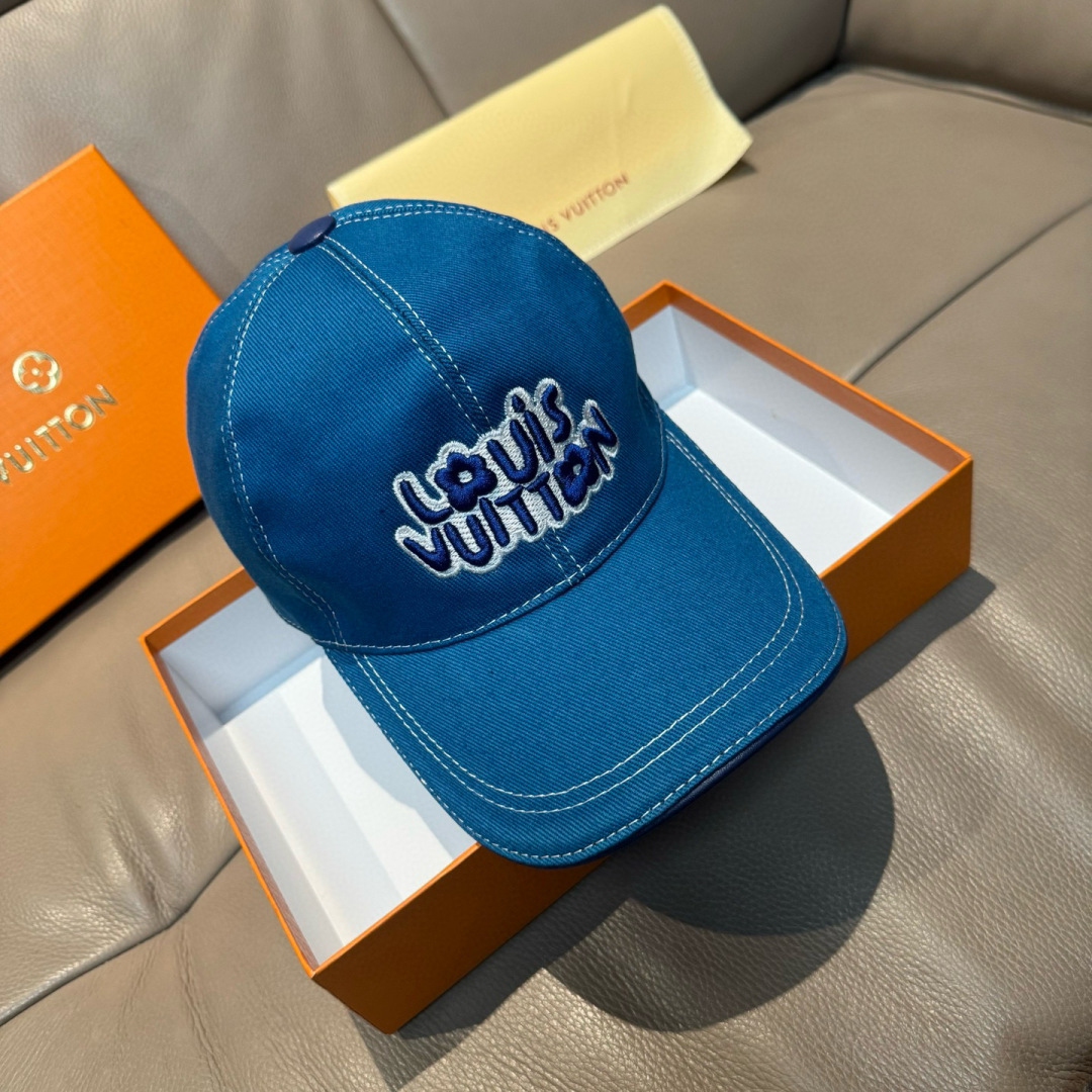 High quality and fashionable baseball cap new 5 pcs add : 18859952090 if you need size guide