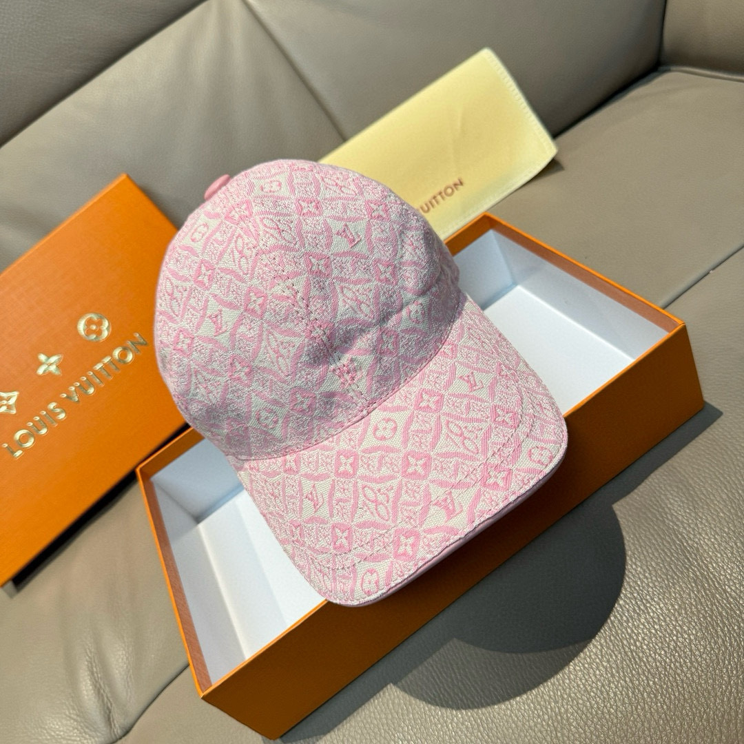 High quality and fashionable baseball cap new 5 pcs add : 18859952090 if you need size guide
