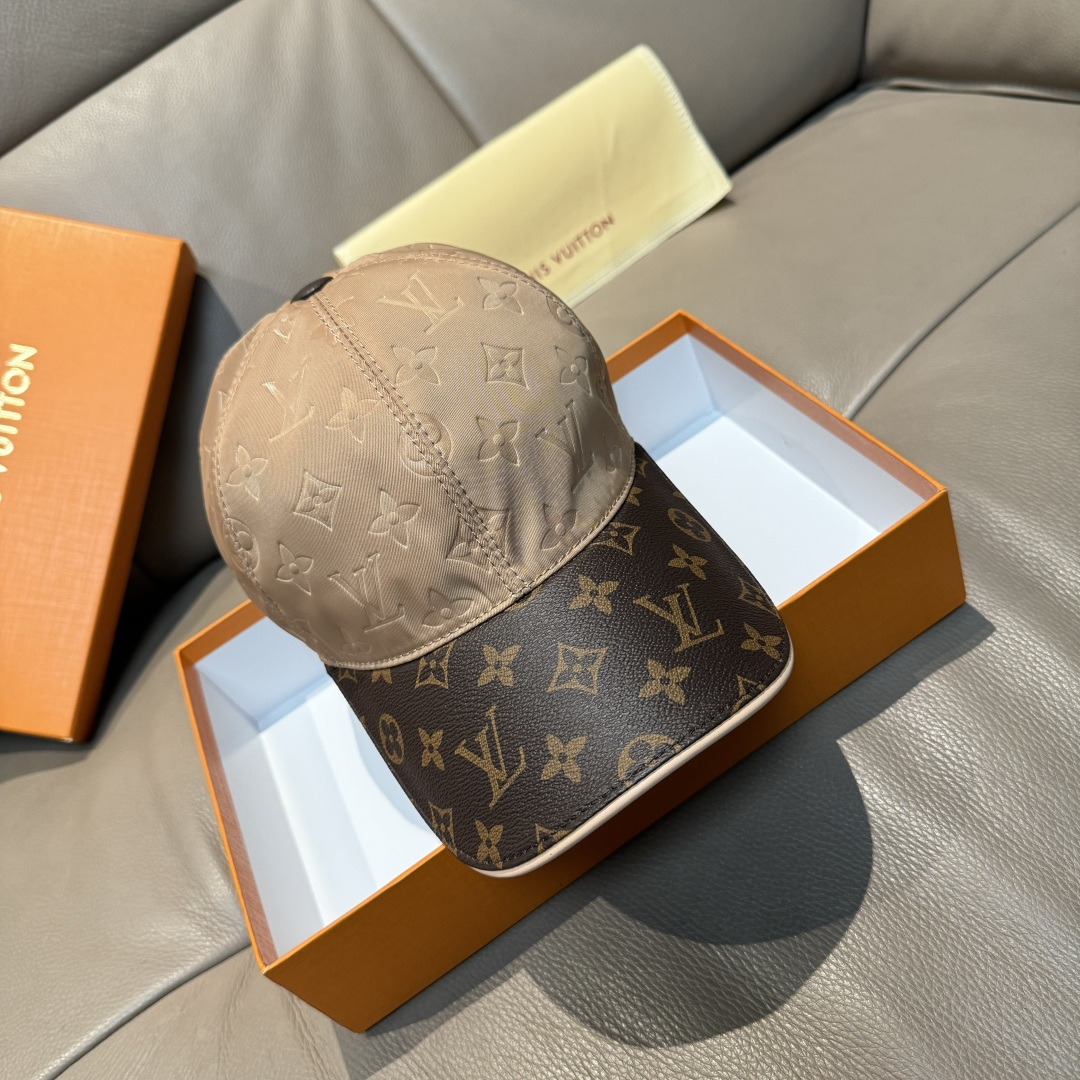 High quality and fashionable baseball cap new 5 pcs add : 18859952090 if you need size guide
