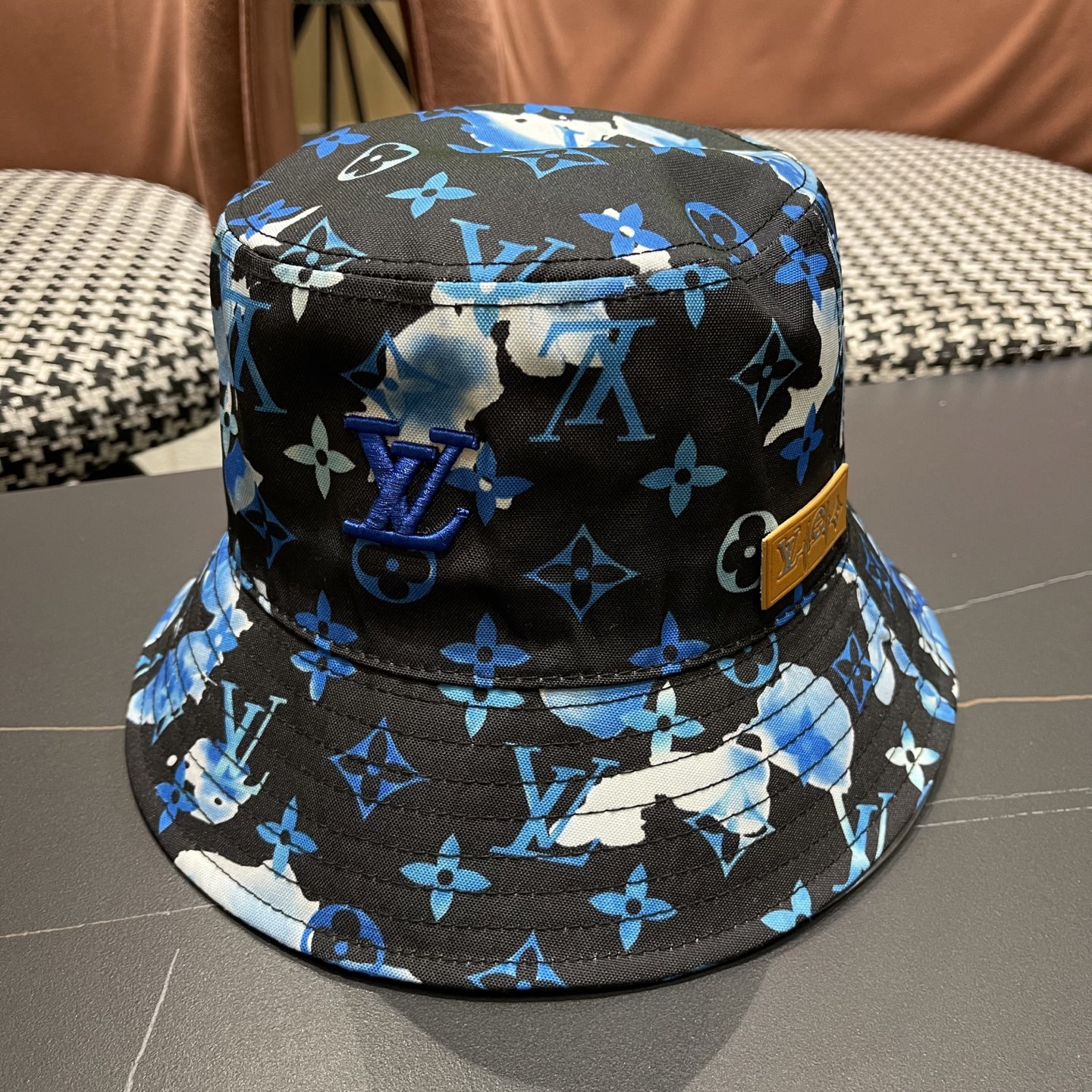 High quality and fashionable sunshade fisherman hat 2 pcs add : 18859952090 if you need size guide