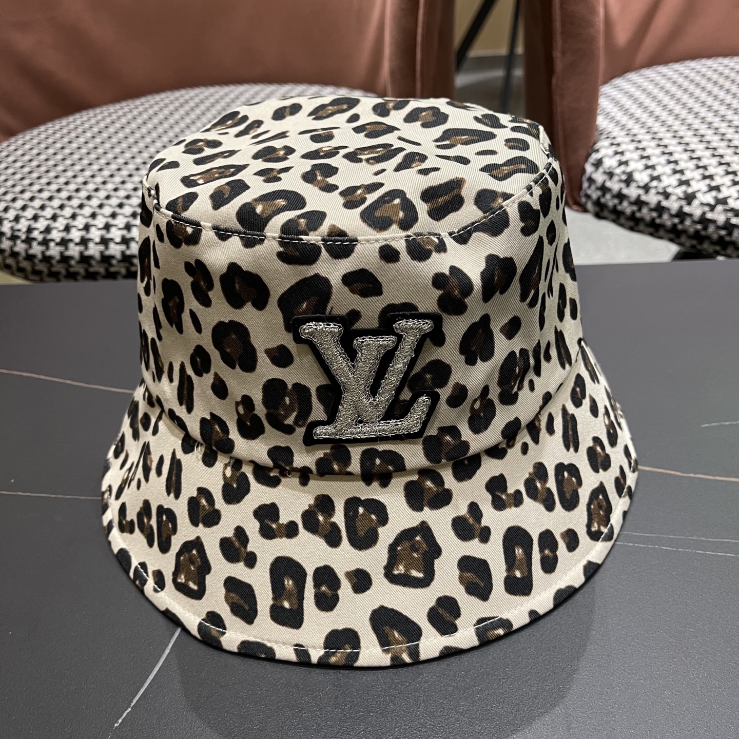 High quality and fashionable sunshade fisherman hat 2 pcs add : 18859952090 if you need size guide