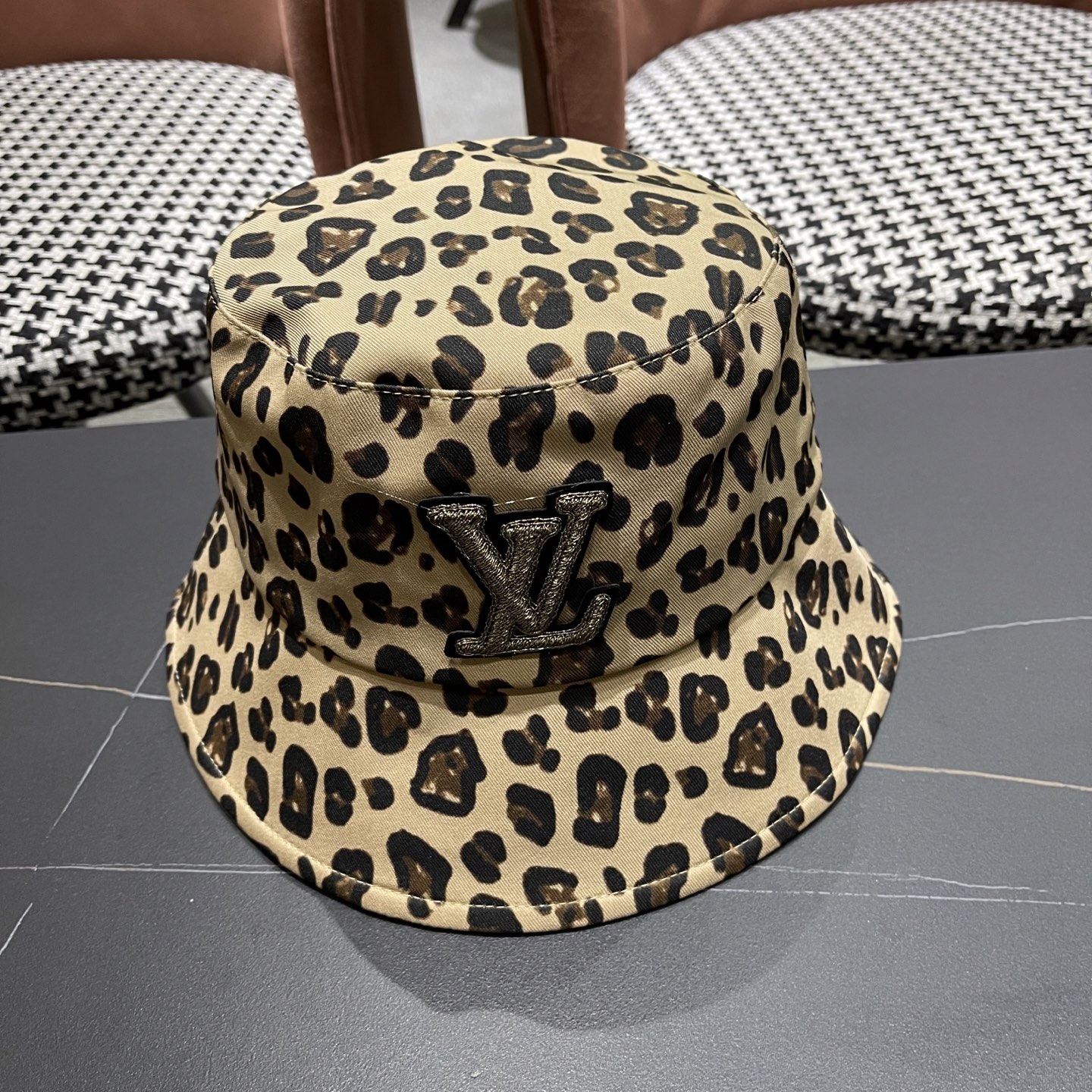 High quality and fashionable sunshade fisherman hat 2 pcs add : 18859952090 if you need size guide