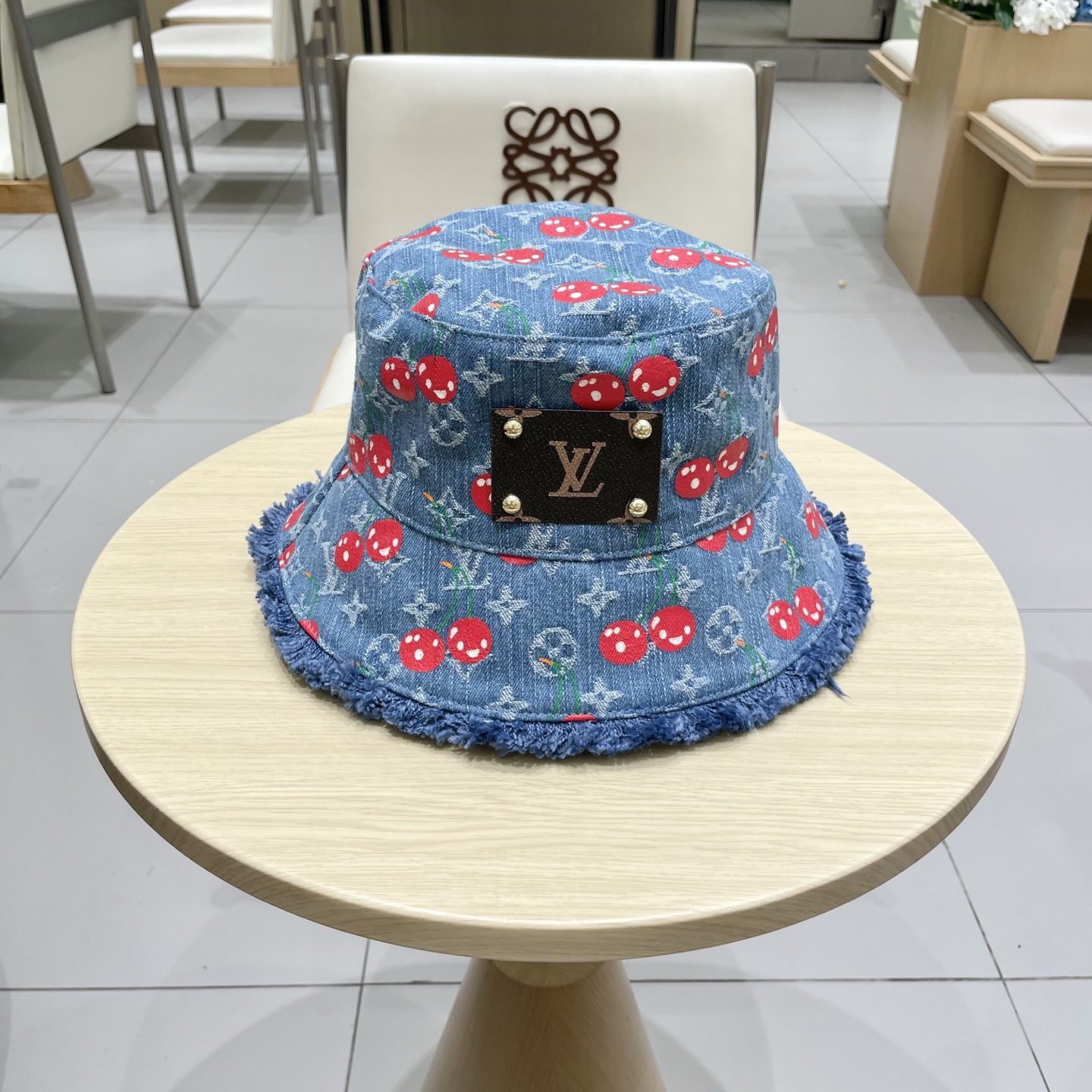 High quality and fashionable sunshade fisherman hat 2 pcs add : 18859952090 if you need size guide