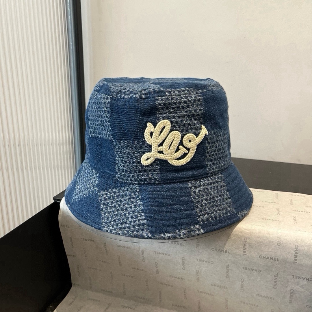 High quality and fashionable sunshade fisherman hat 2 pcs add : 18859952090 if you need size guide