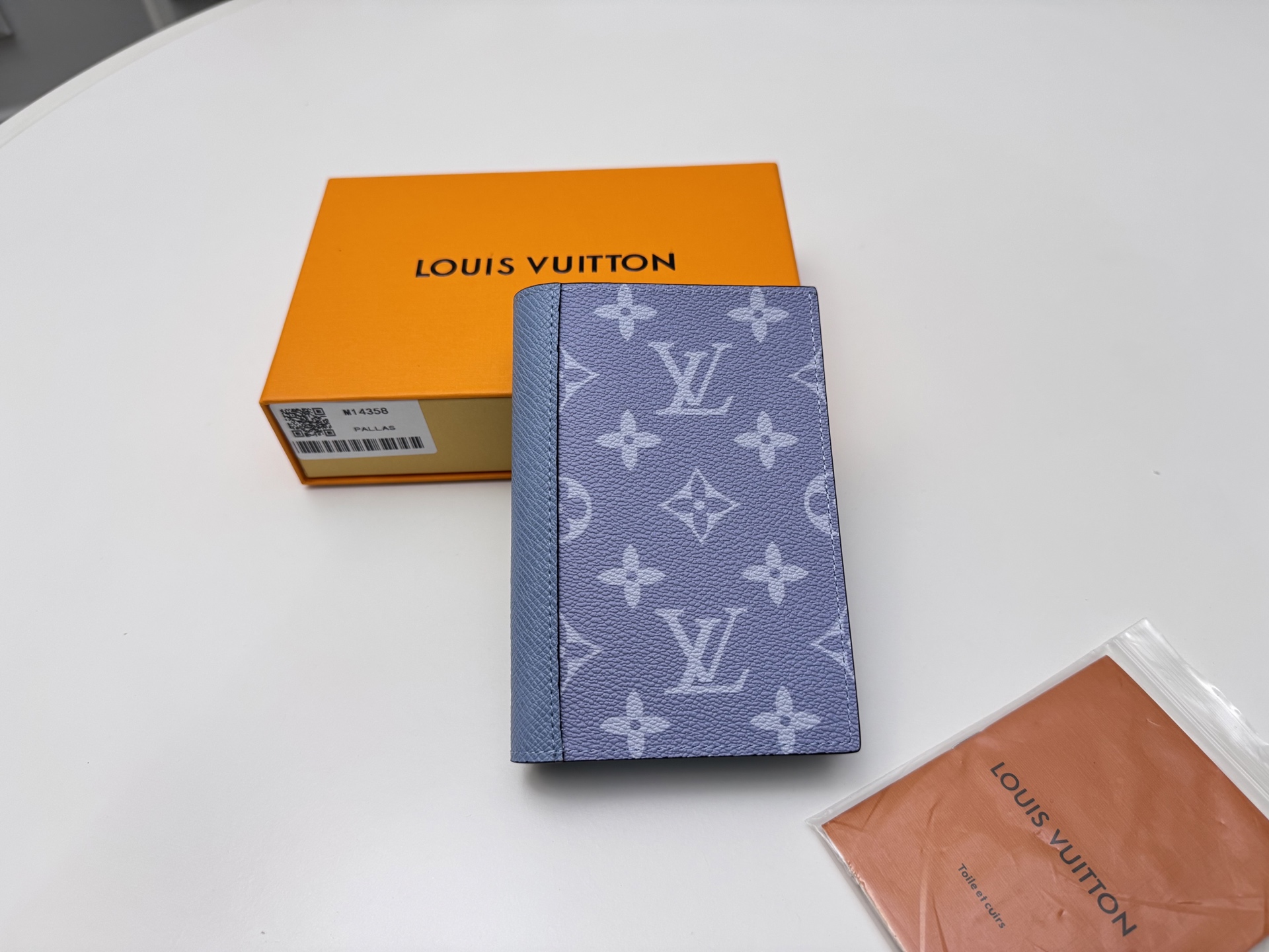High quality new printed passport clip, short clip wallet, PLS add : 18030258501 if you need size guide