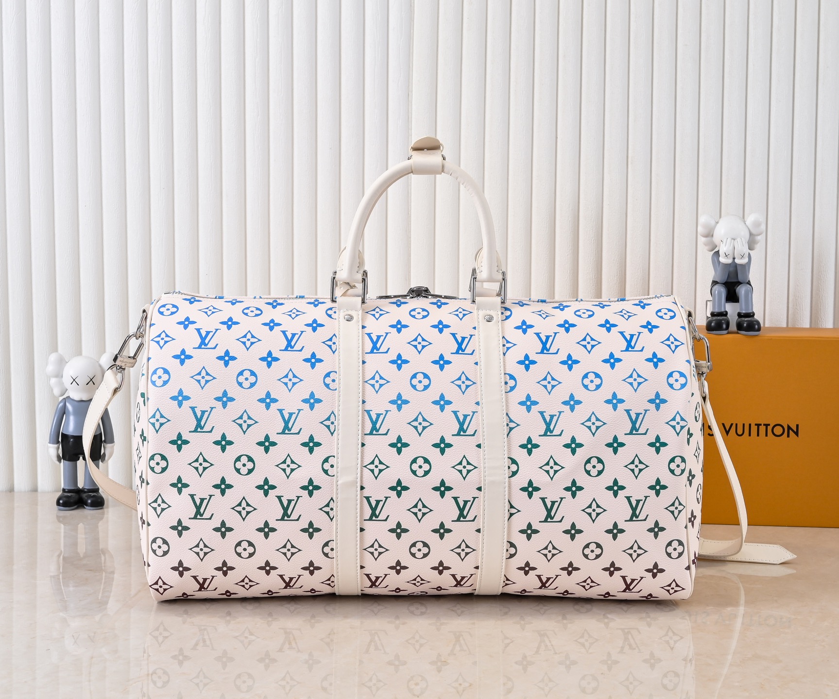 High quality printed large capacity travel bag PLS add : if you need size guide