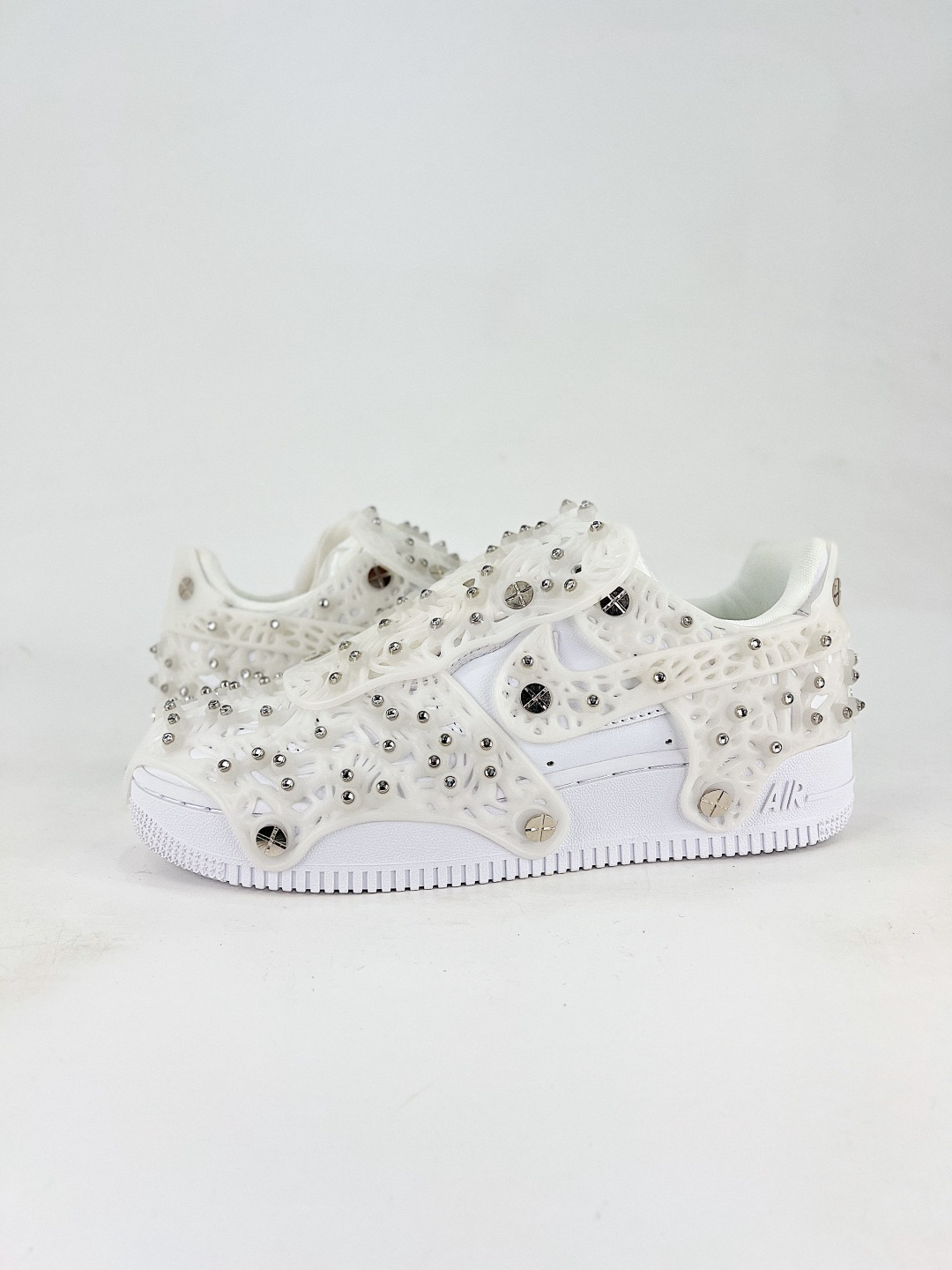 High quality crystal co branded fashionable low top board shoes