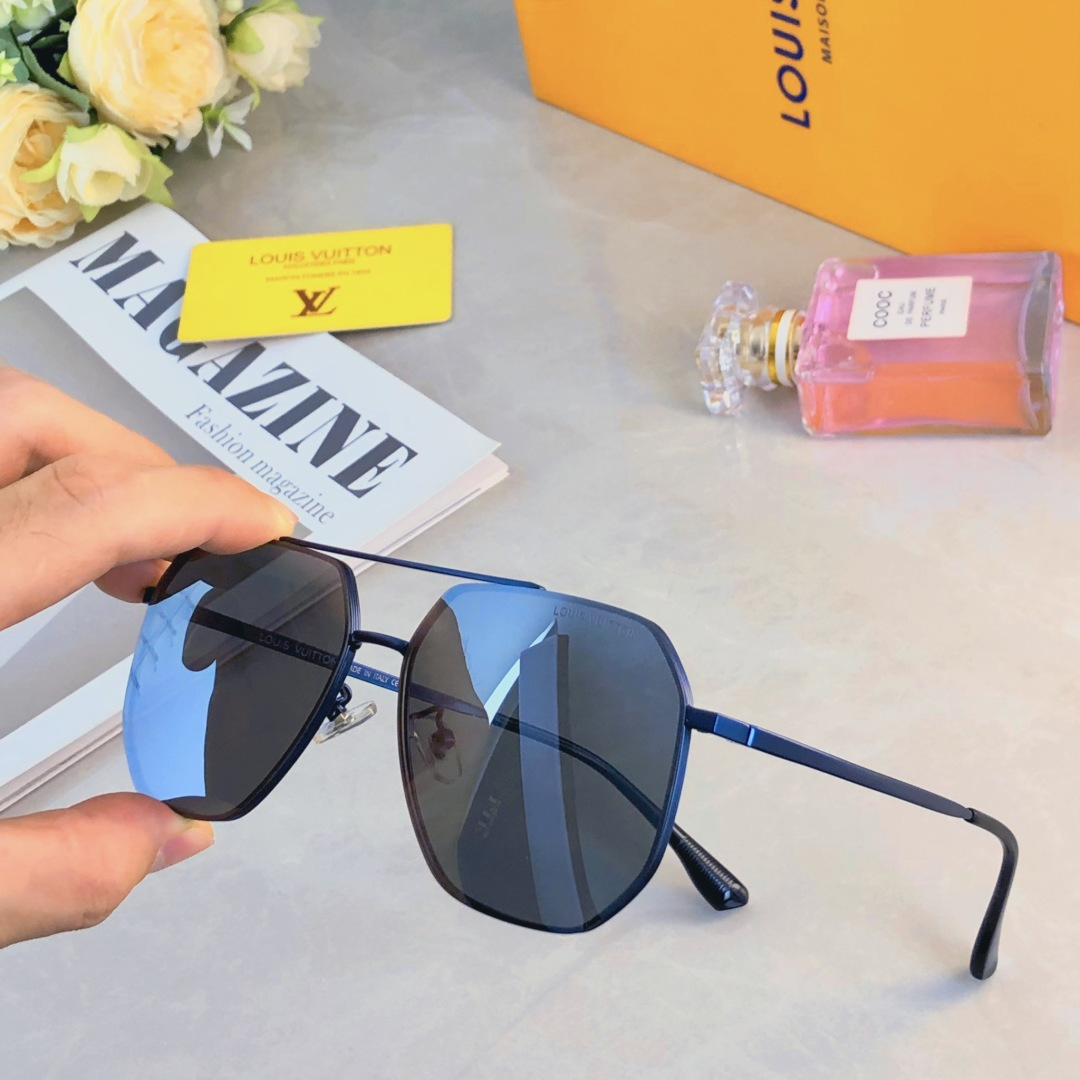 High quality temperament sunscreen sunglasses 4pcs add : 18030258501 if you need size guide