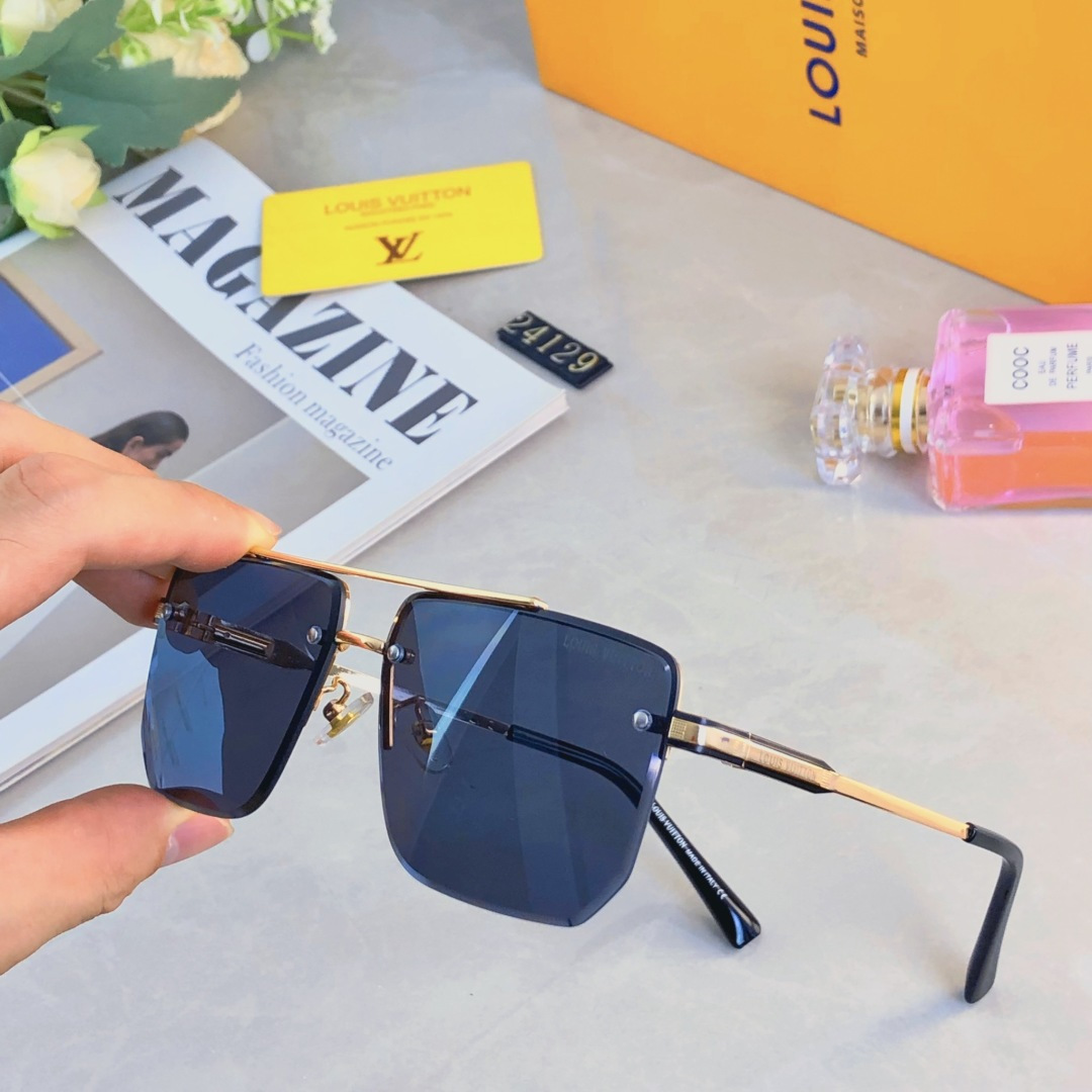 High quality temperament sunscreen sunglasses 4pcs add : 18030258501 if you need size guide