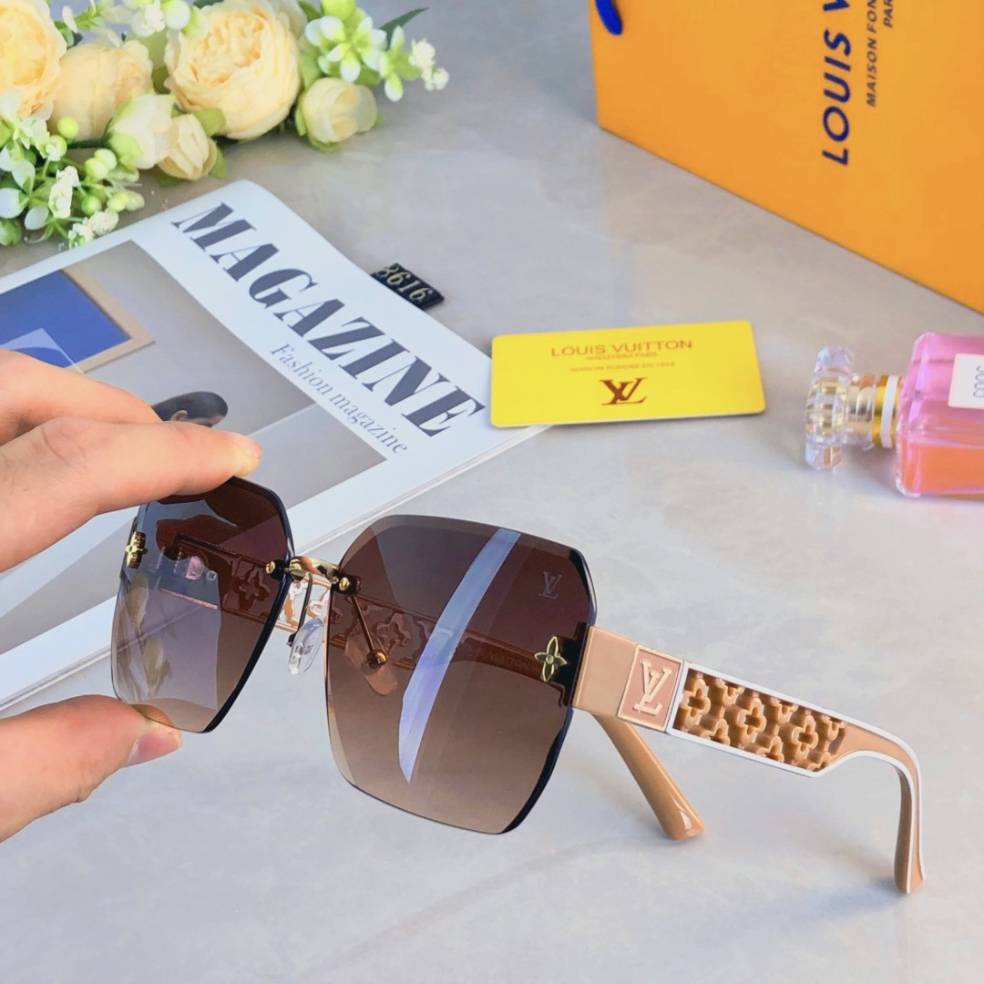 High quality temperament sunscreen sunglasses 1 pls add : 18030258501 if you need size guide