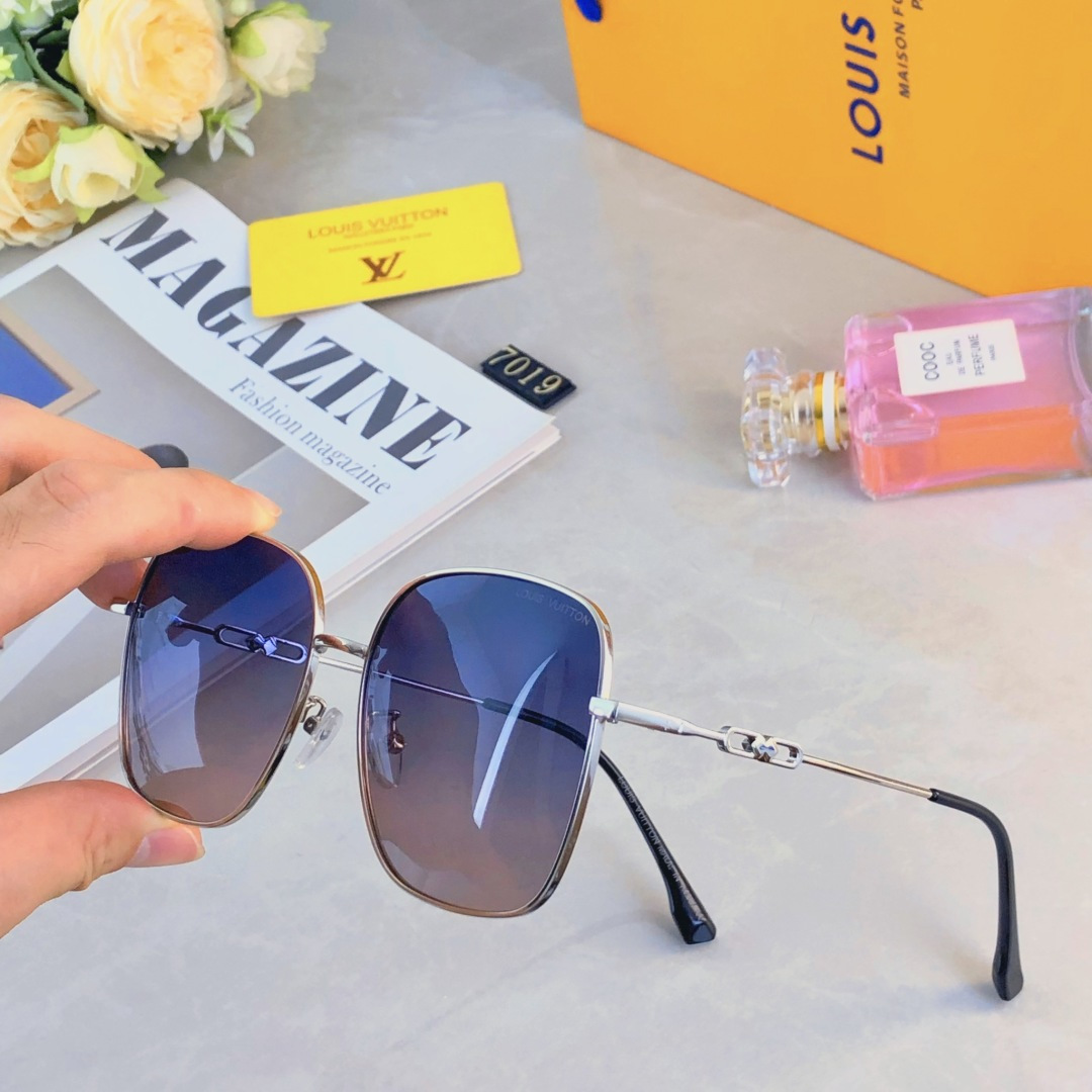 High quality temperament sunscreen sunglasses 1 pls add : 18030258501 if you need size guide