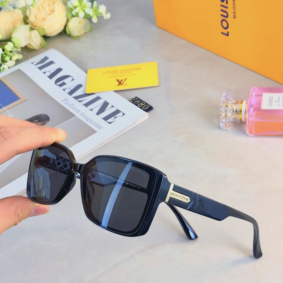 High quality temperament sunscreen sunglasses 2 pcs add : 18030258501 if you need size guide