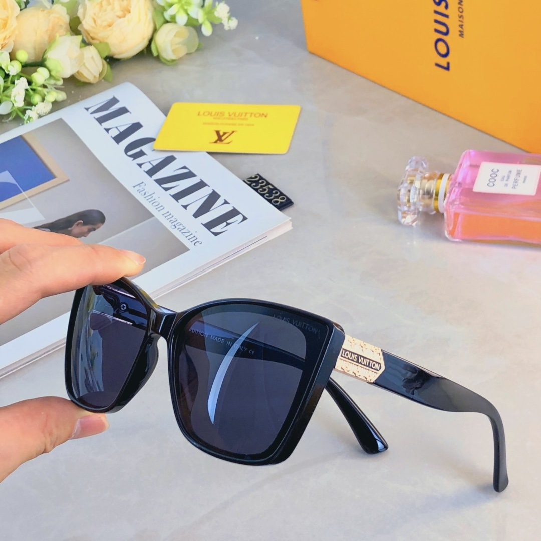 High quality temperament sunscreen sunglasses 2 pcs add : 18030258501 if you need size guide