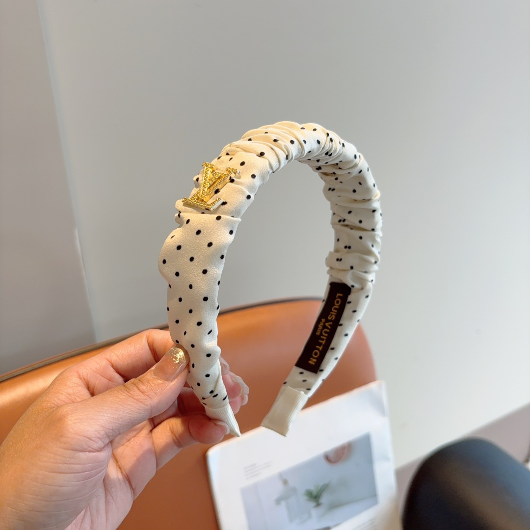 High quality fashionable and versatile headband, please add : 18859952090 if you need size guide