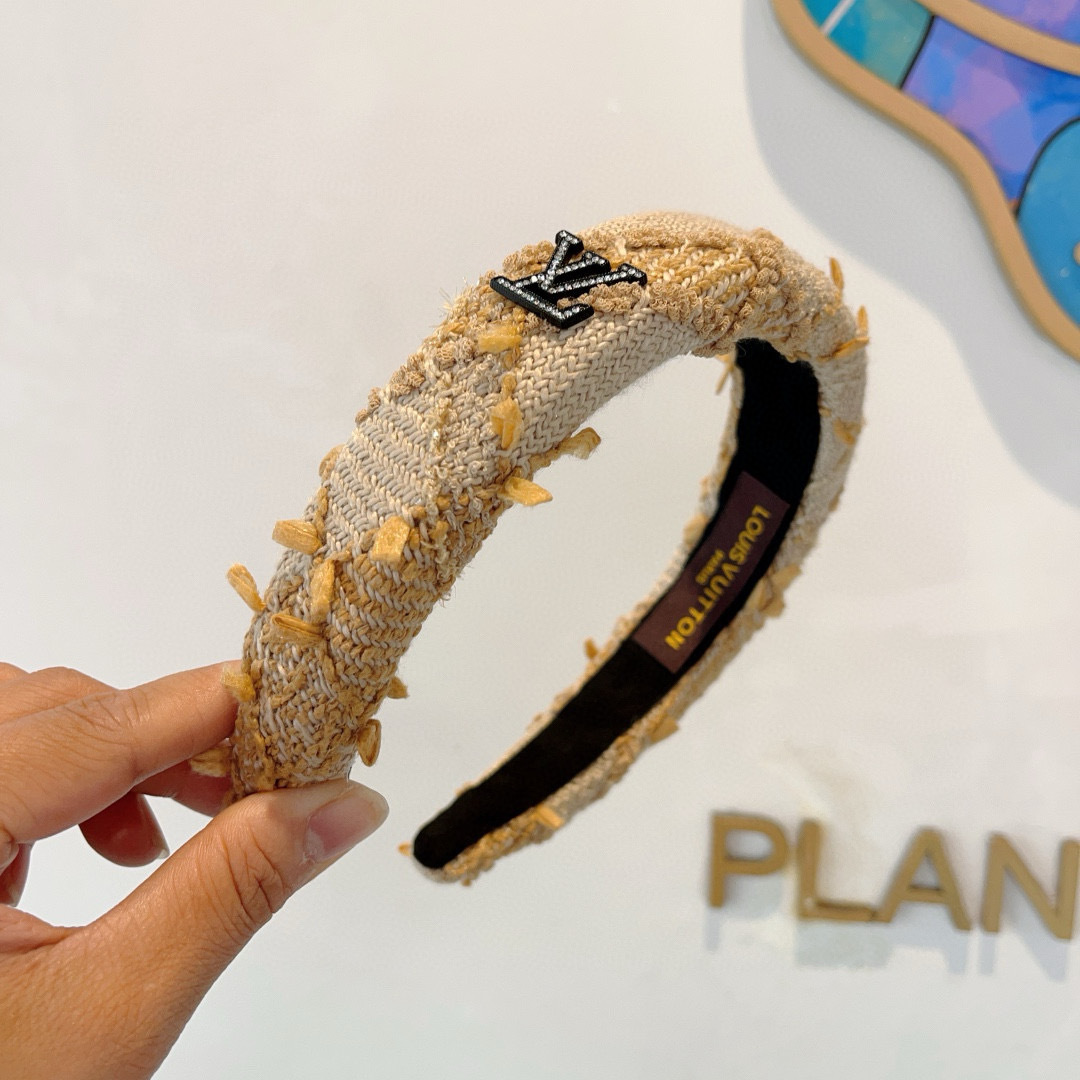 High quality fashionable and versatile headband, please add : 18859952090 if you need size guide