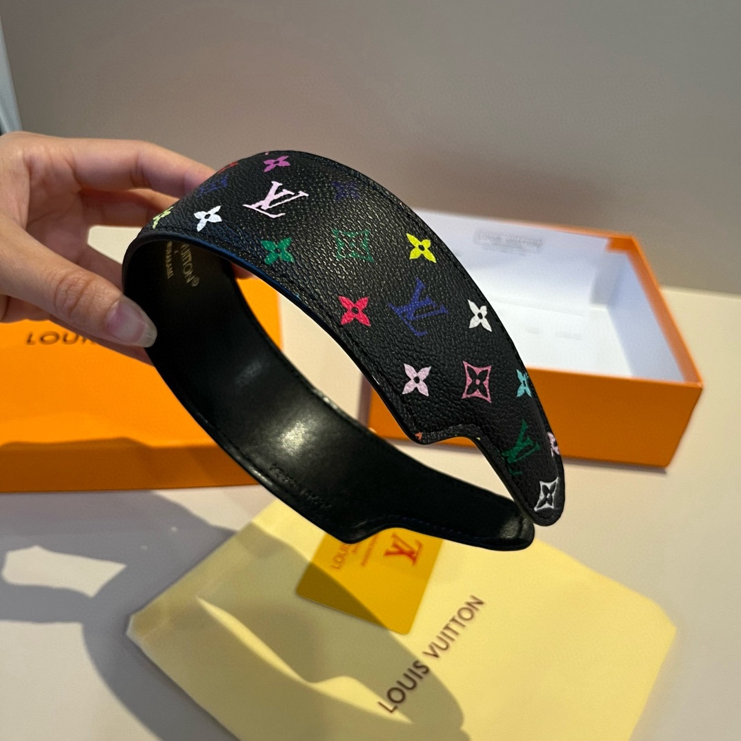 High quality fashionable and versatile headband, please add : 18859952090 if you need size guide