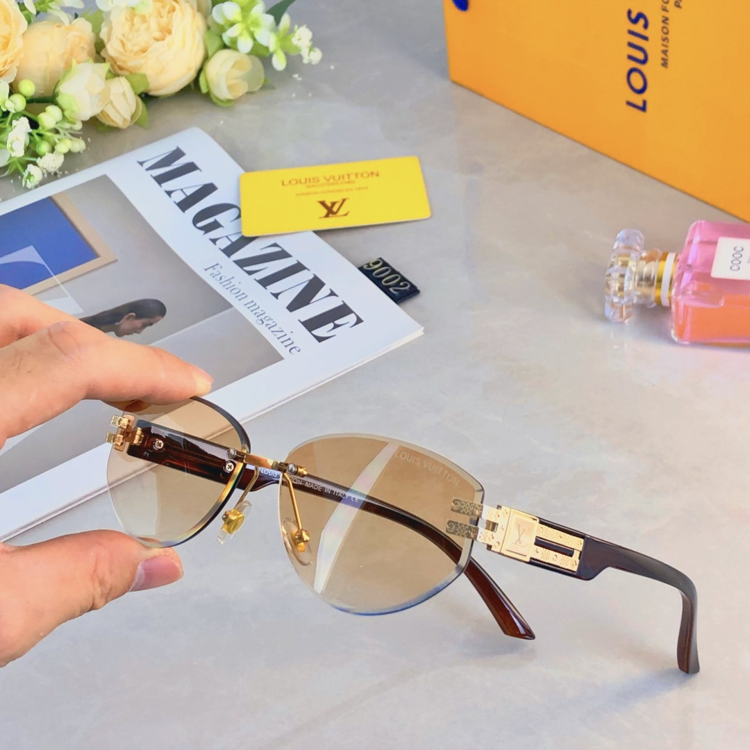 High quality temperament sunscreen sunglasses 3 pcs add : 18030258501 if you need size guide