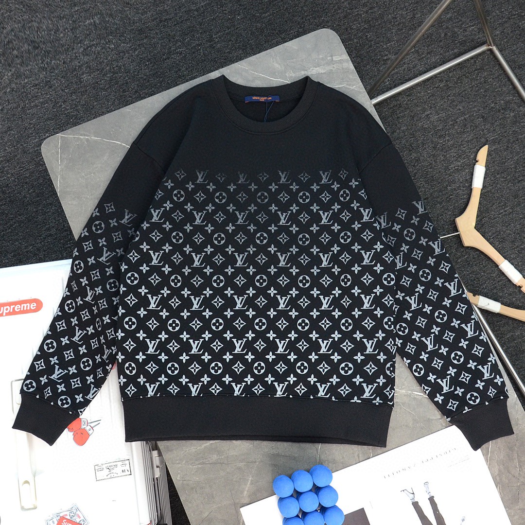 High quality fashion embroidered graffiti hoodie 1 pls add : 18859952090 if you need size guide