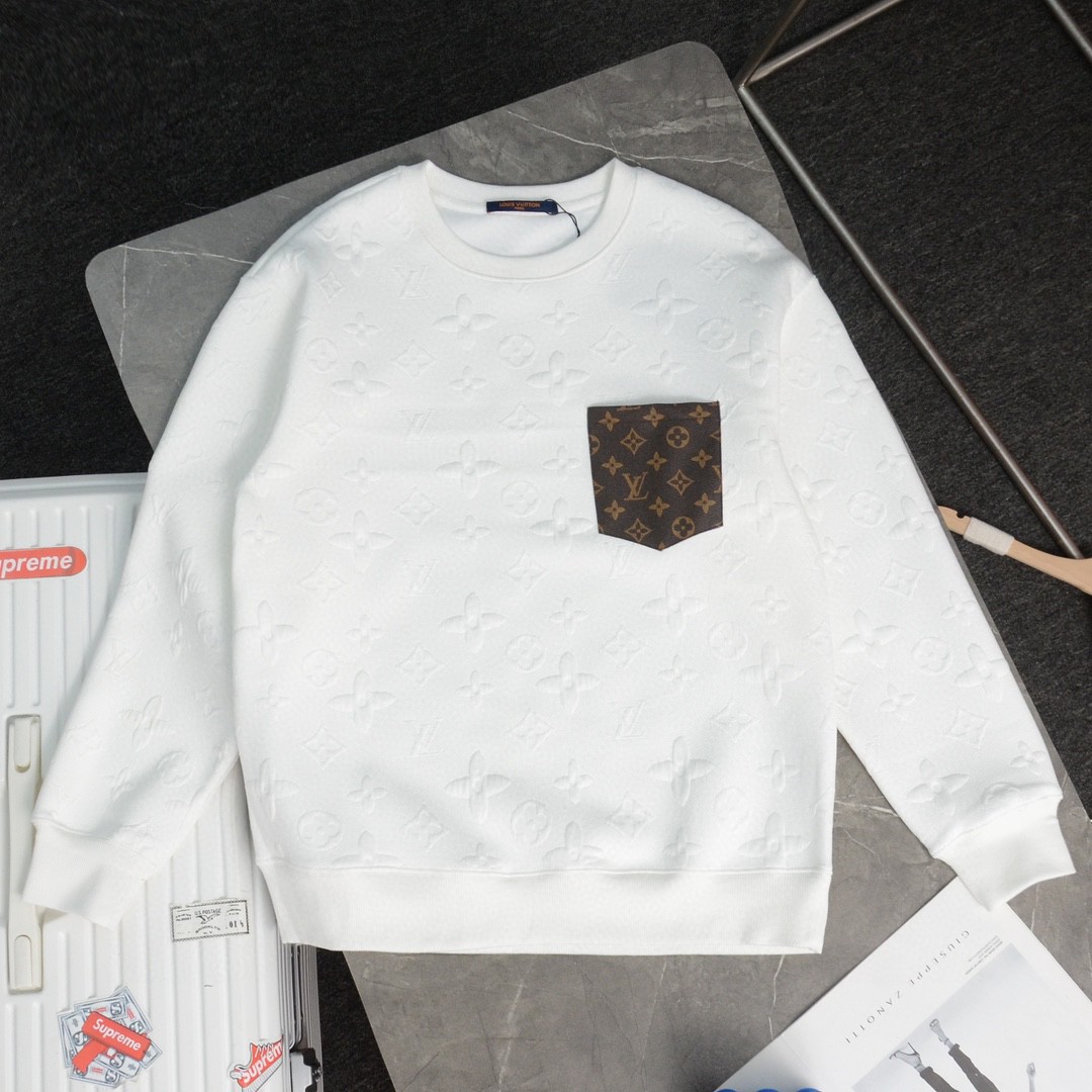 High quality fashion embroidered graffiti hoodie 1 pls add : 18859952090 if you need size guide