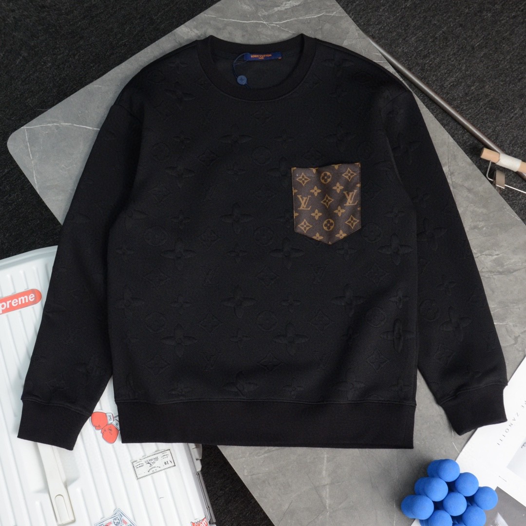High quality fashion embroidered graffiti hoodie 1 pls add : 18859952090 if you need size guide