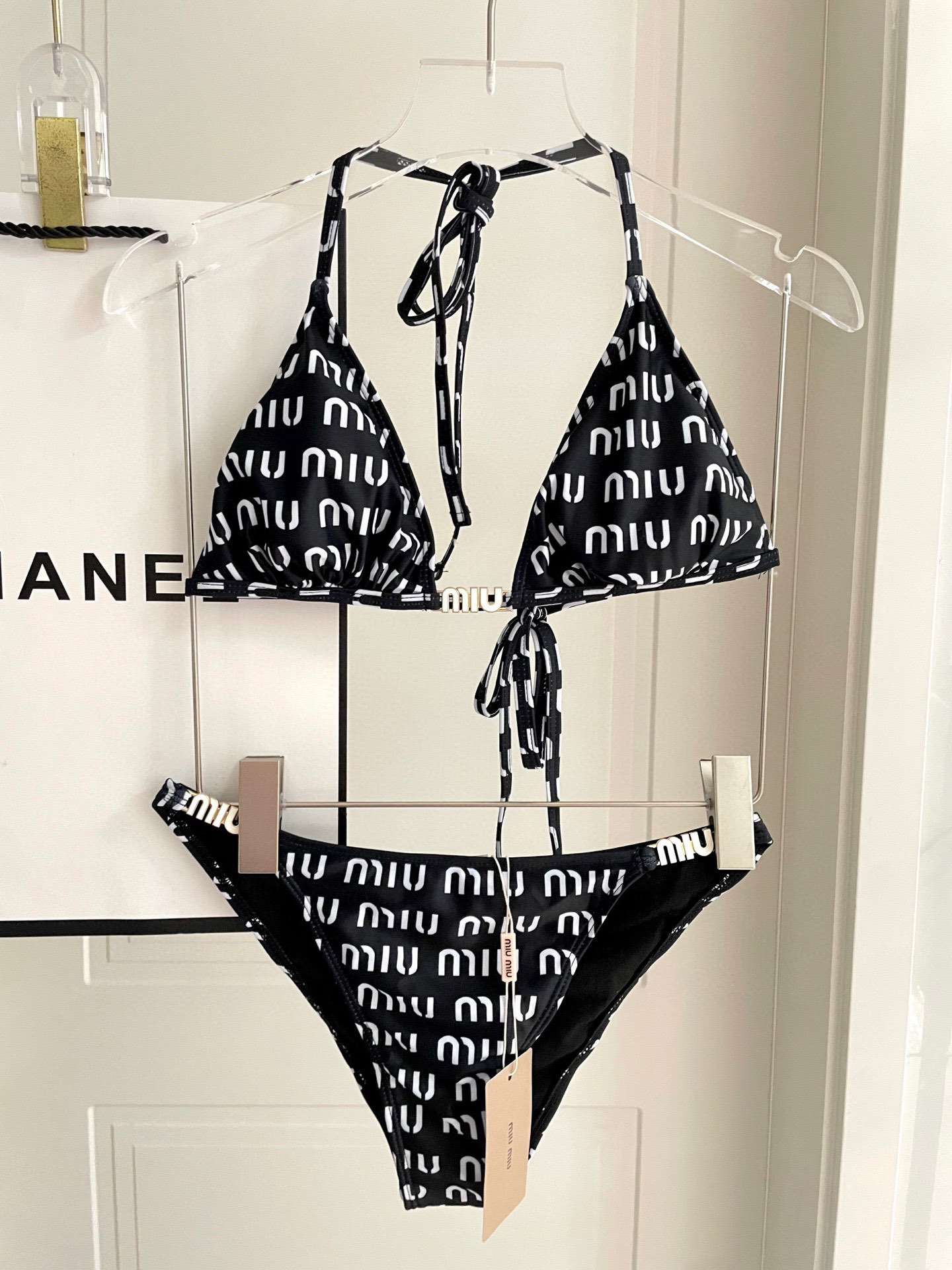 High quality bikini set 2pls add : 18030258501 if you need size guide