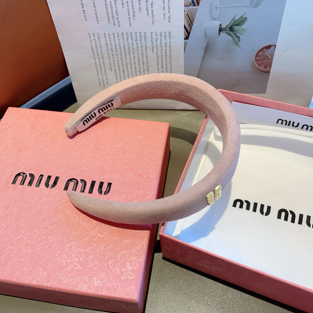 High quality patent leather hair bands, please add : 18030258501 if you need size guide