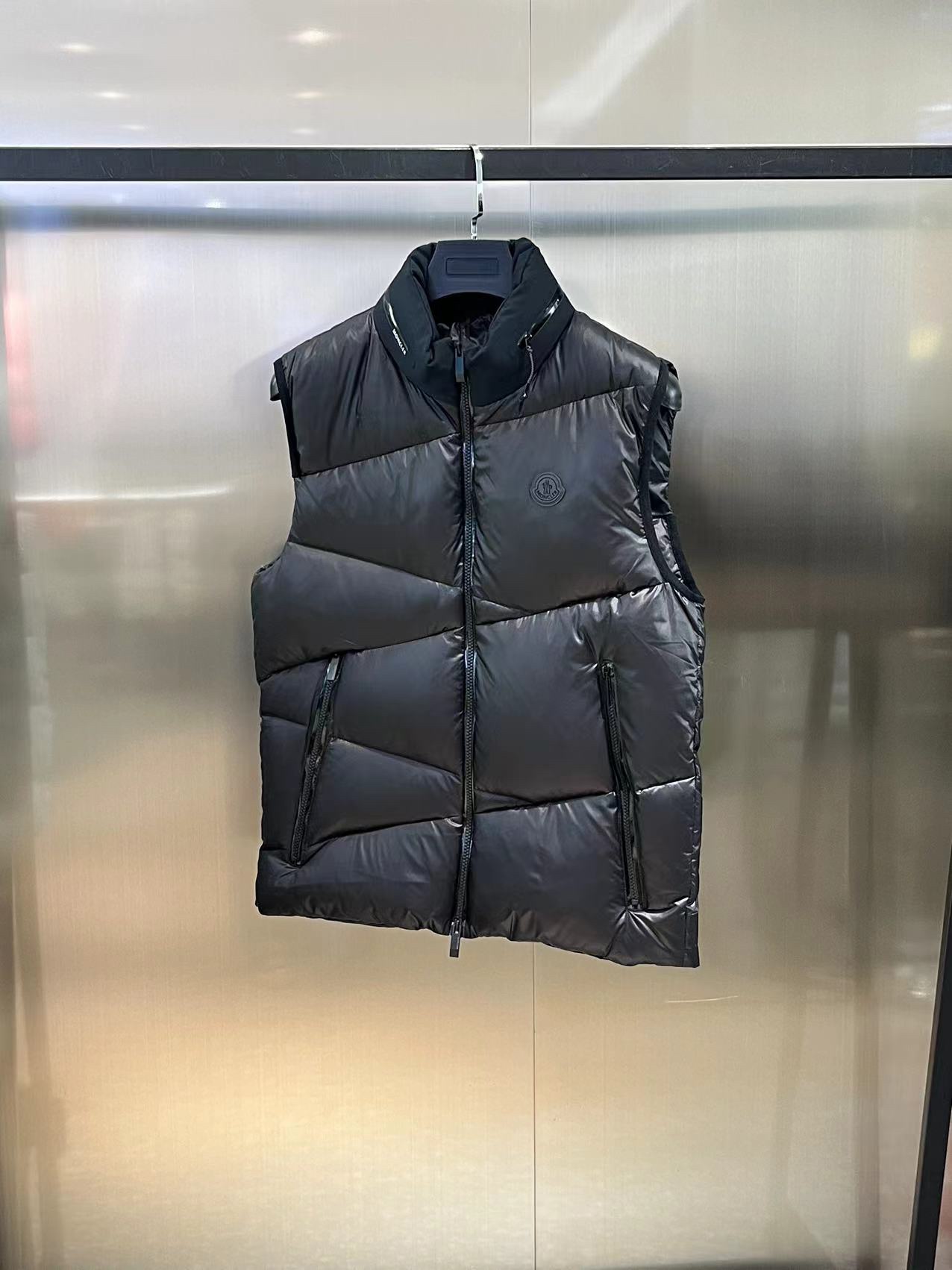 OWN - Casual vest 1