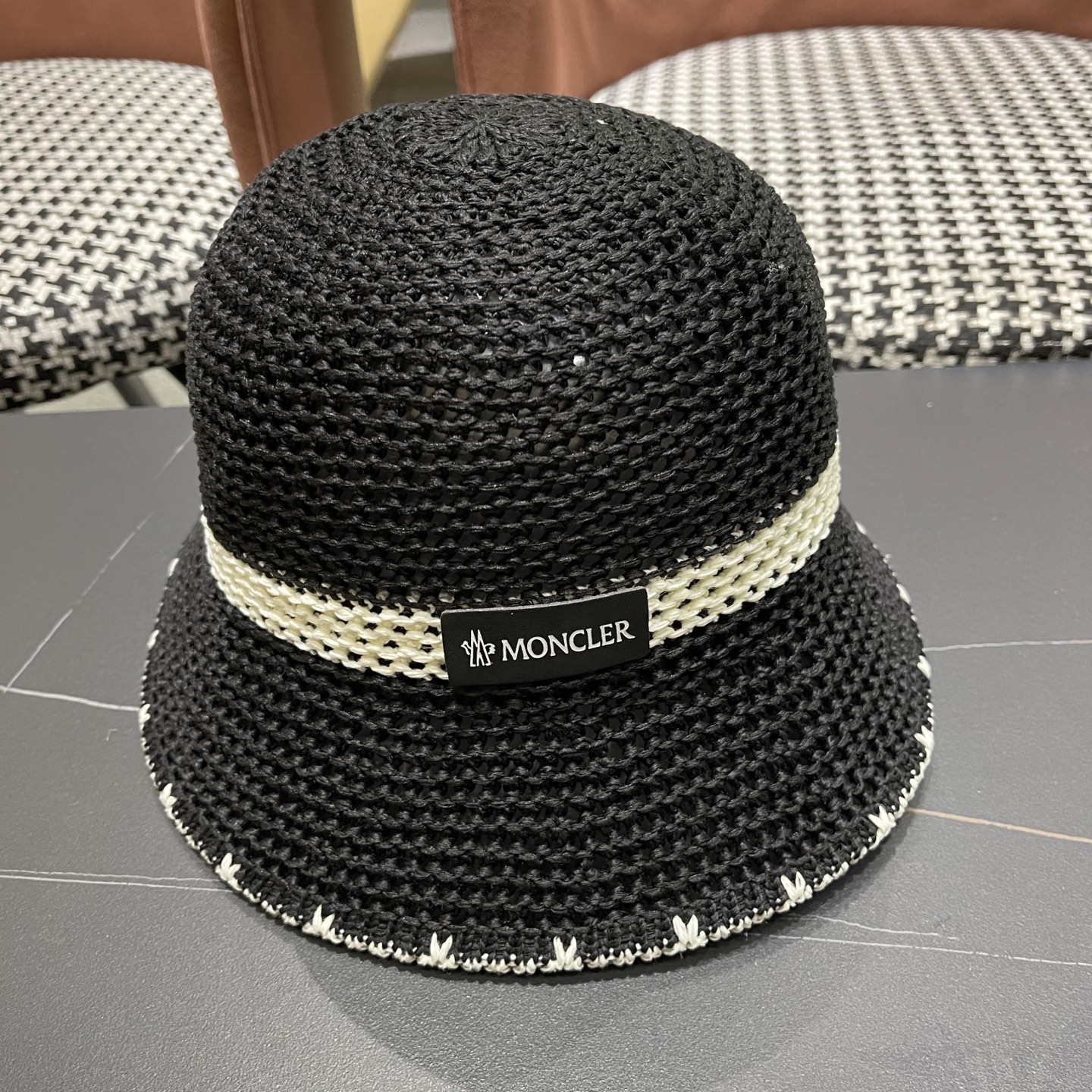 High quality and fashionable sunshade fisherman hat, please add : 18859952090 if you need size guidance