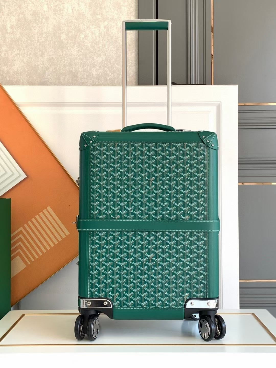 High quality retro style hand-held laptop case