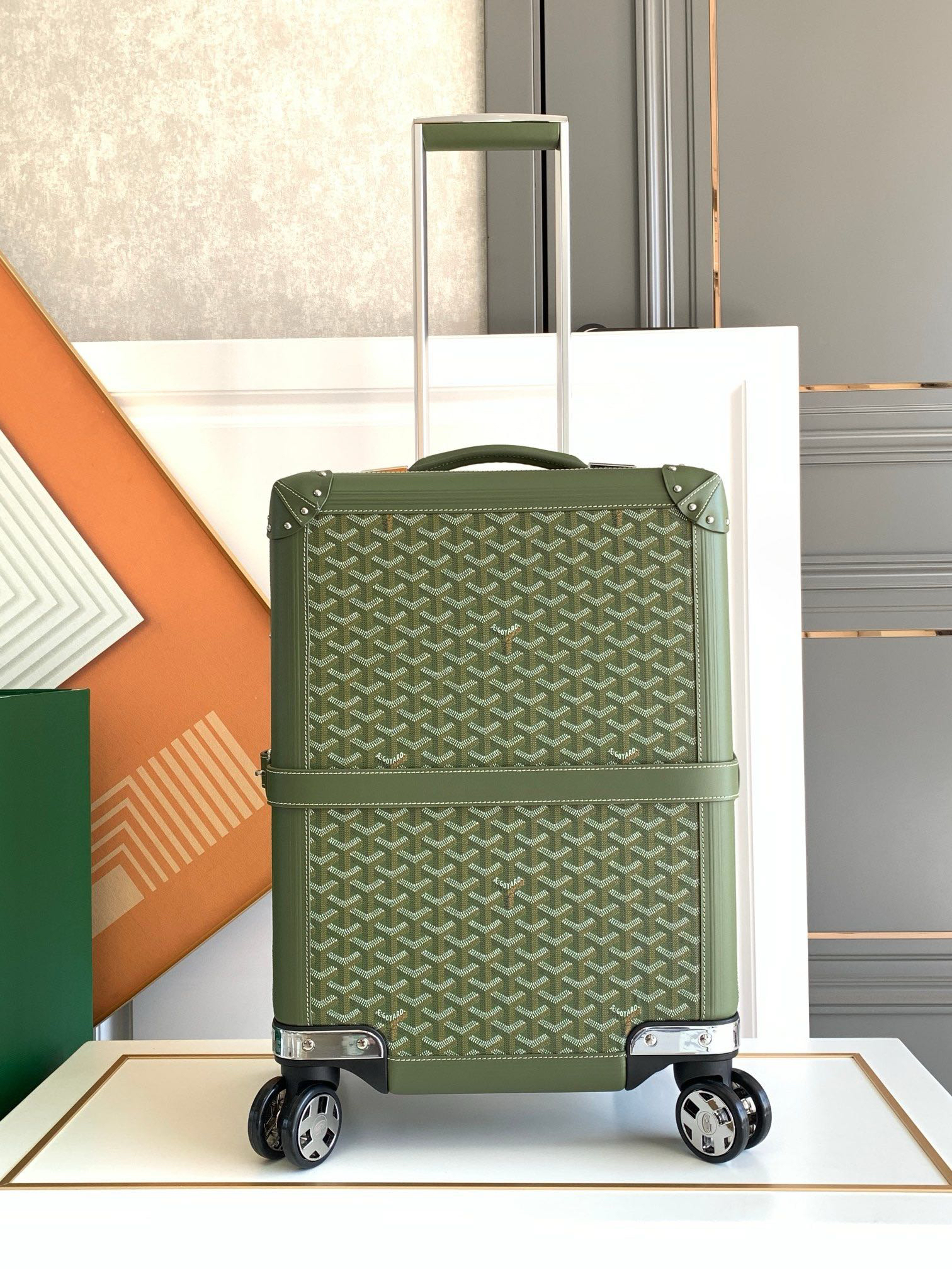 High quality retro style hand-held laptop case
