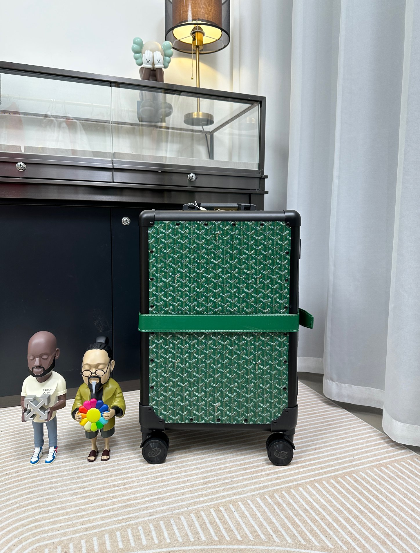 High quality retro password box, universal wheel travel case