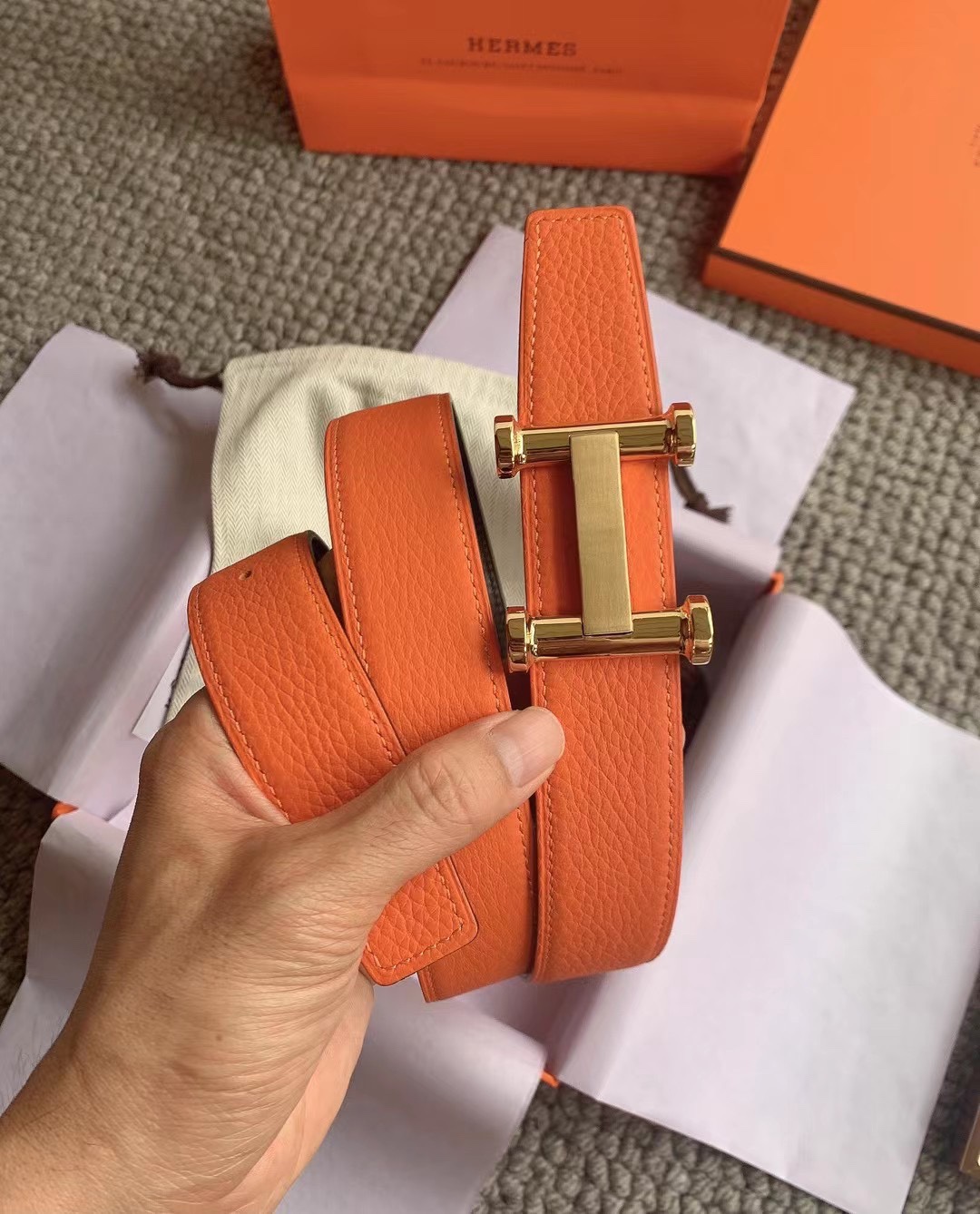 High quality, simple and refined women's waist belt 3 pcs add : 18859952090 if you need size guide