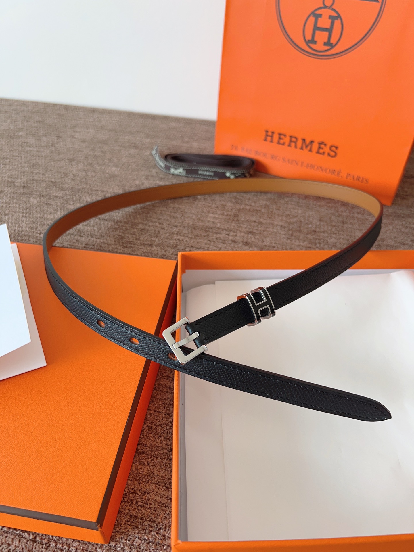 High quality, simple and refined women's waist belt 3 pcs add : 18859952090 if you need size guide