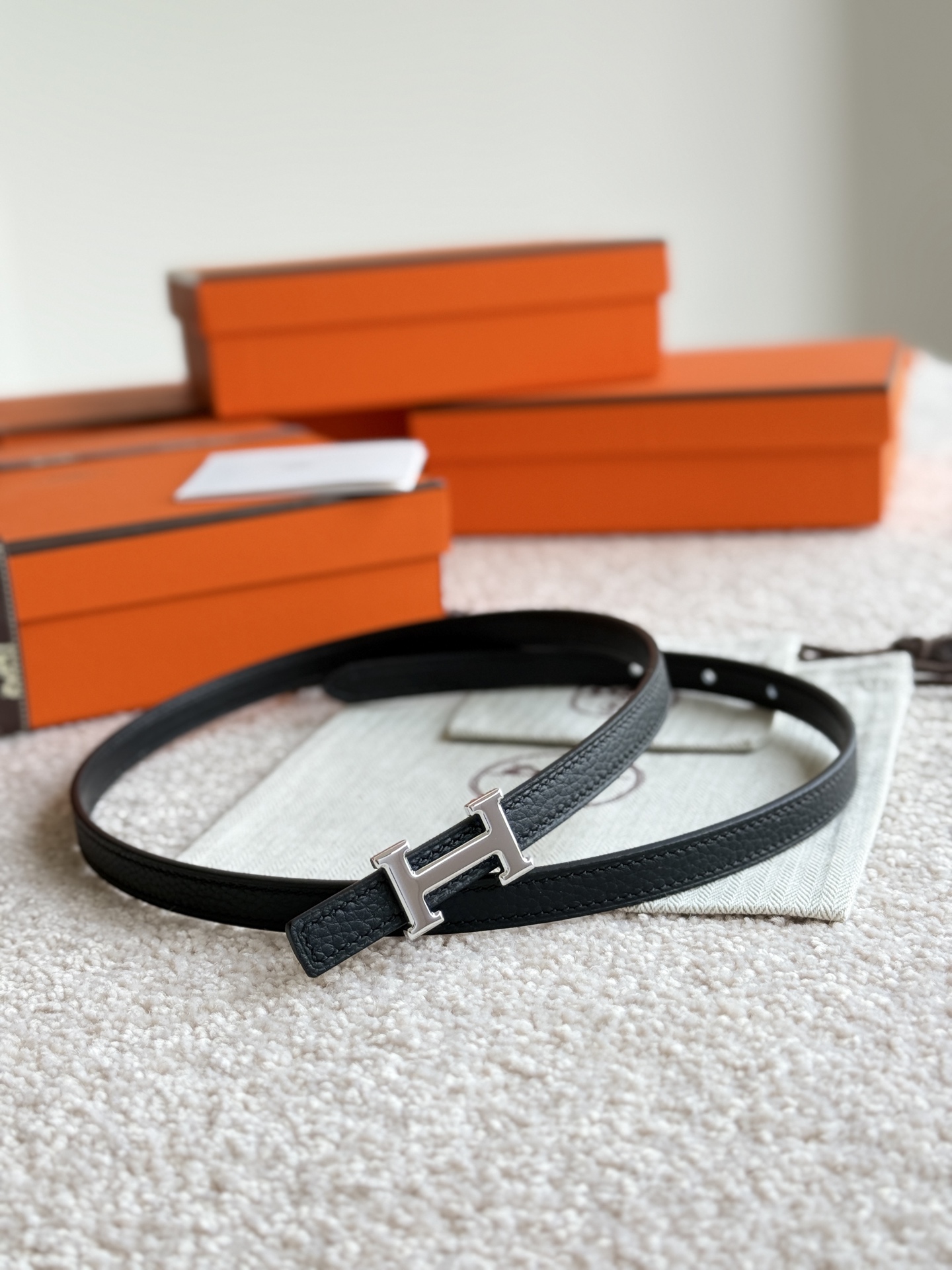 High quality, simple and refined women's waist belt 3 pcs add : 18859952090 if you need size guide