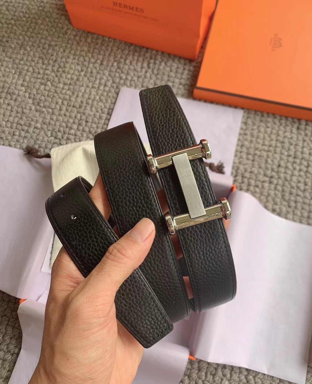 High quality, simple and refined women's waist belt 3 pcs add : 18859952090 if you need size guide