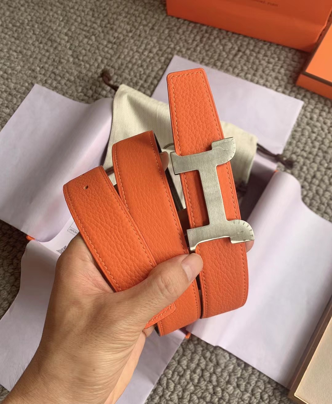 High quality, simple and refined women's waist belt 3 pcs add : 18859952090 if you need size guide