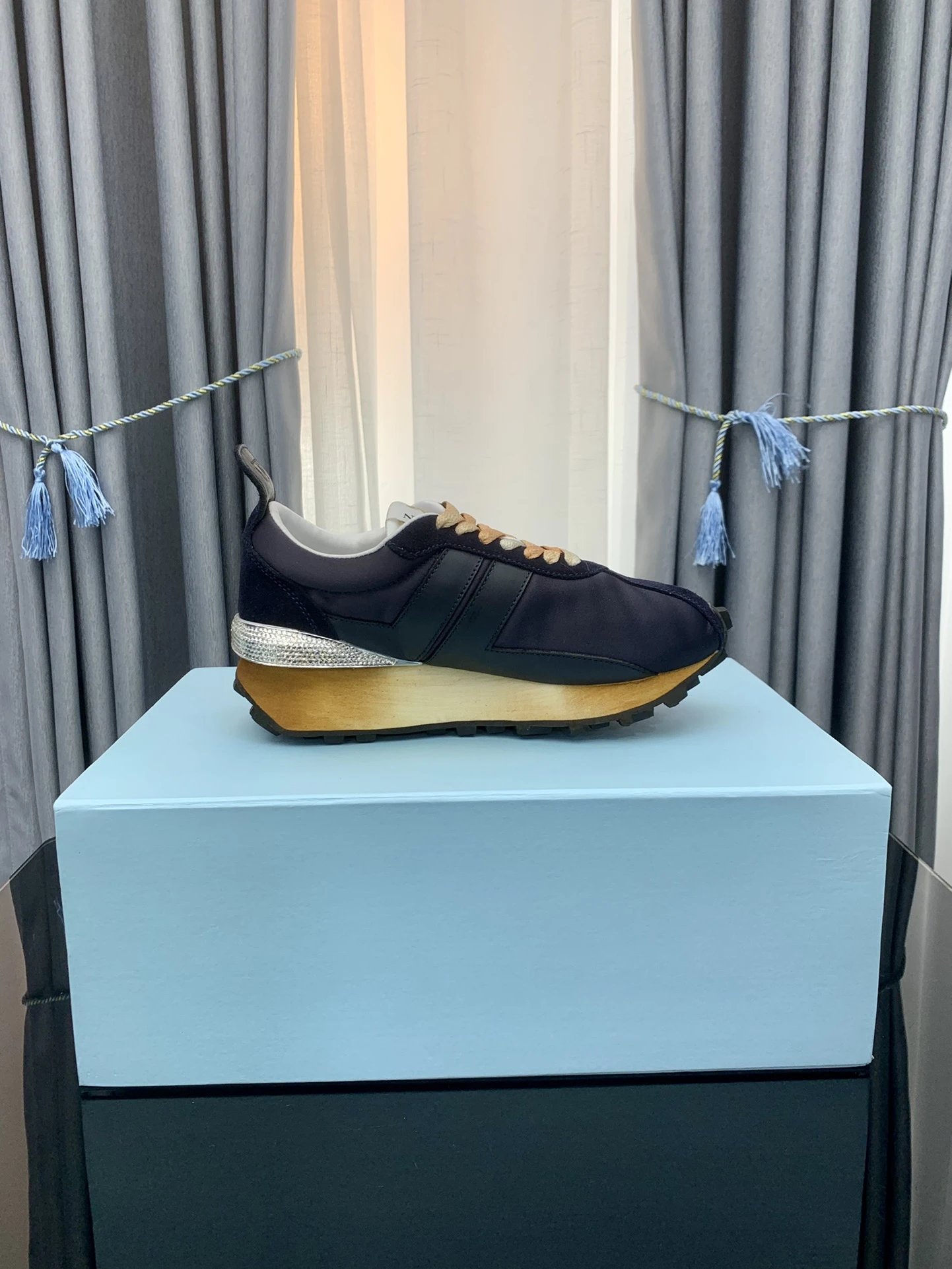 High quality shoes 001-XW