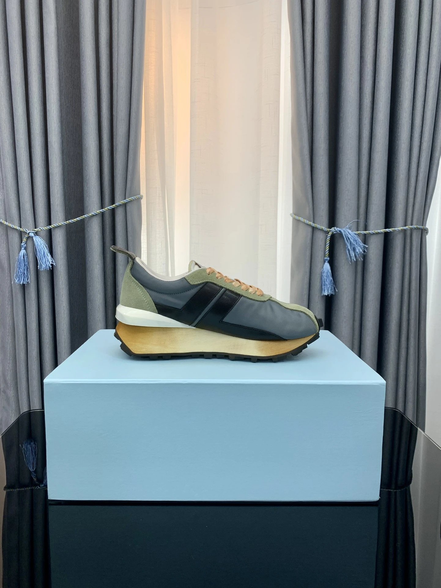 High quality shoes 001-XW