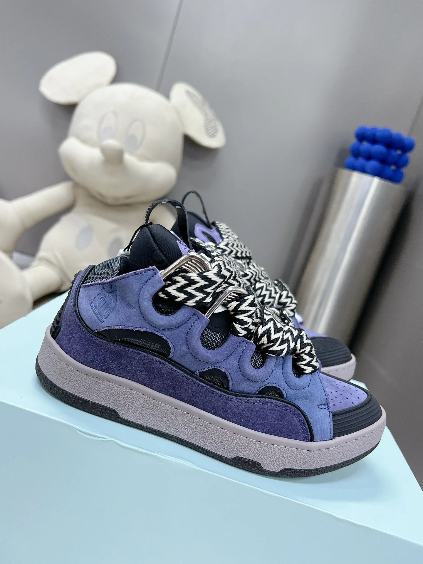 High quality shoes 001-XW