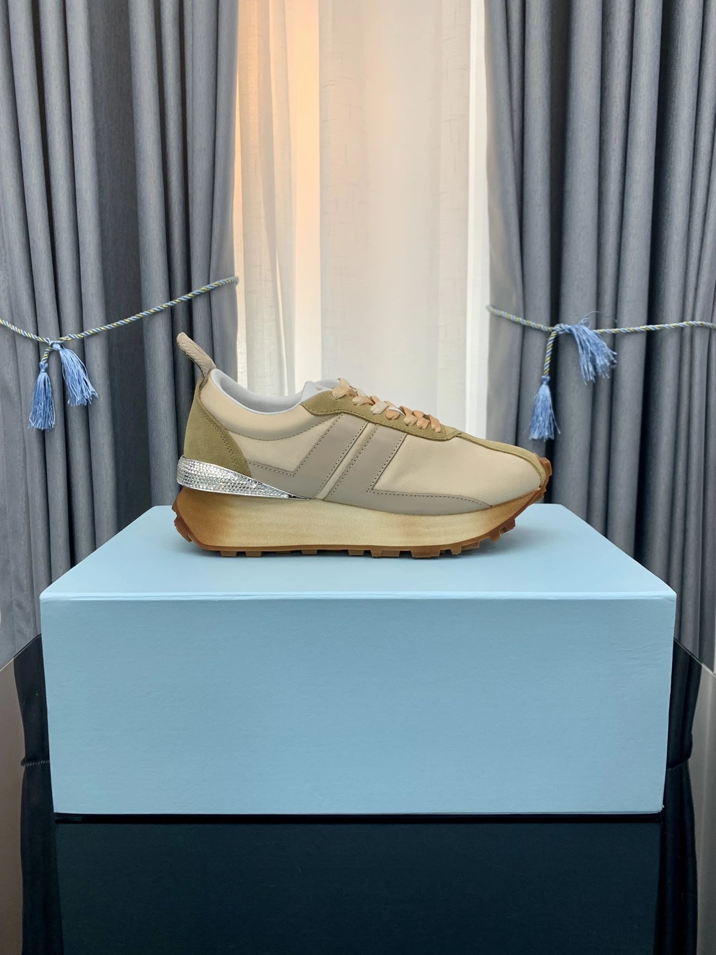 High quality shoes 001-XW