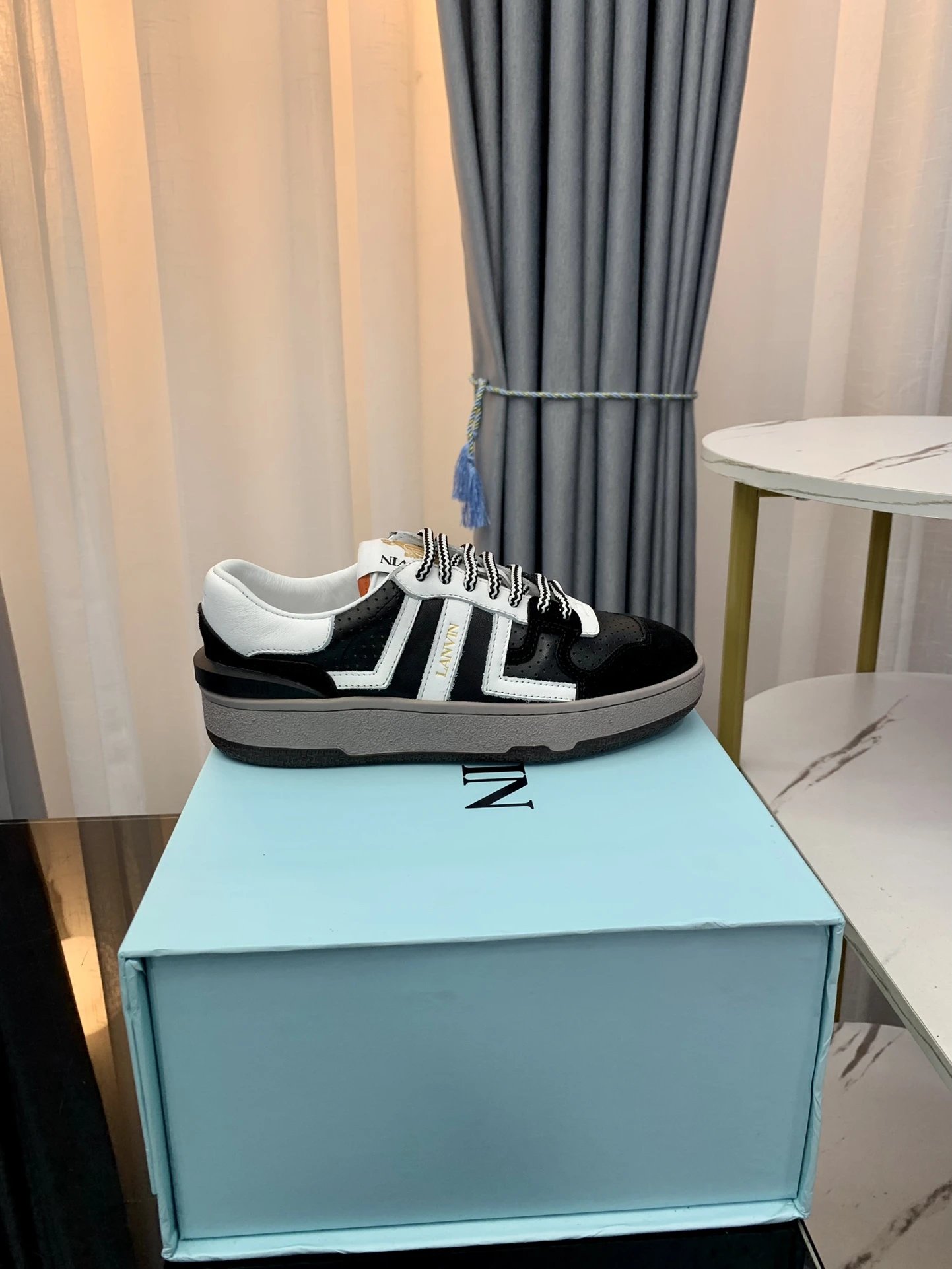 Freps - High Quality Shoes 001
