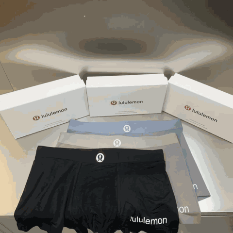 High quality men's underwear in a box of three, available in any color