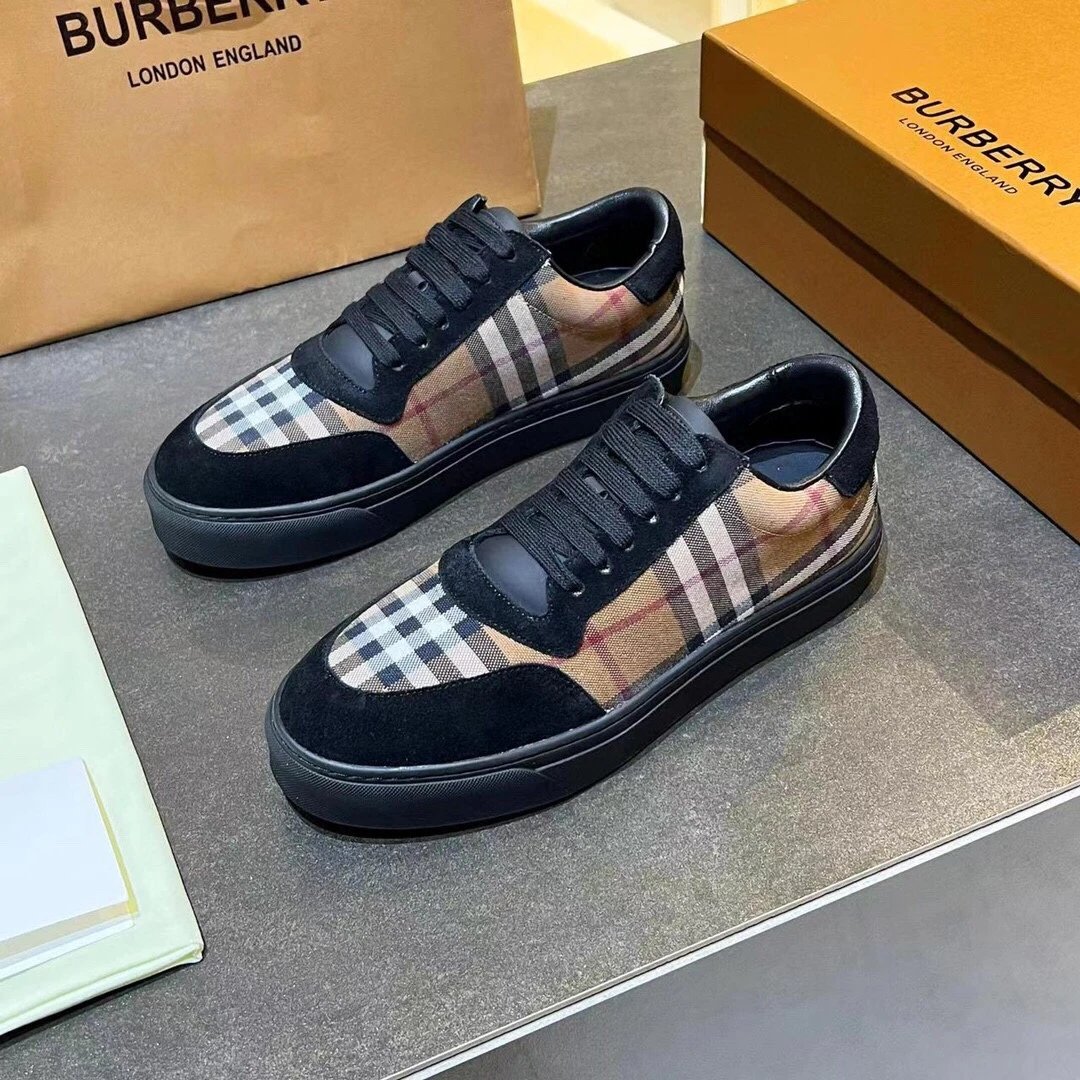 Sports and leisure shoes 013