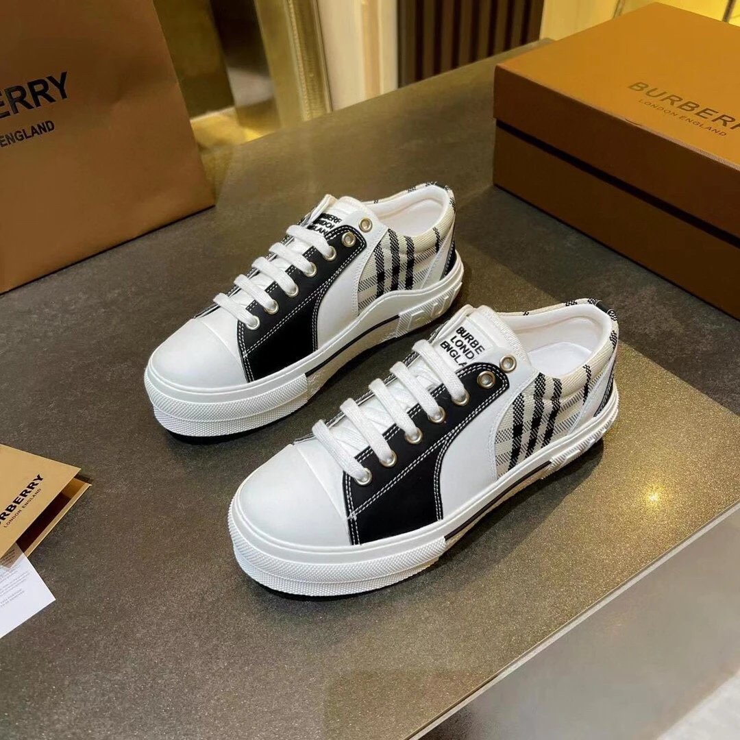 Sports and leisure shoes 013
