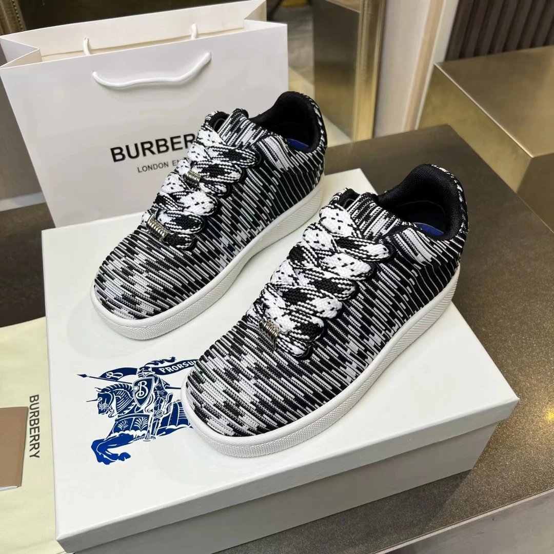 Sports and leisure shoes 013