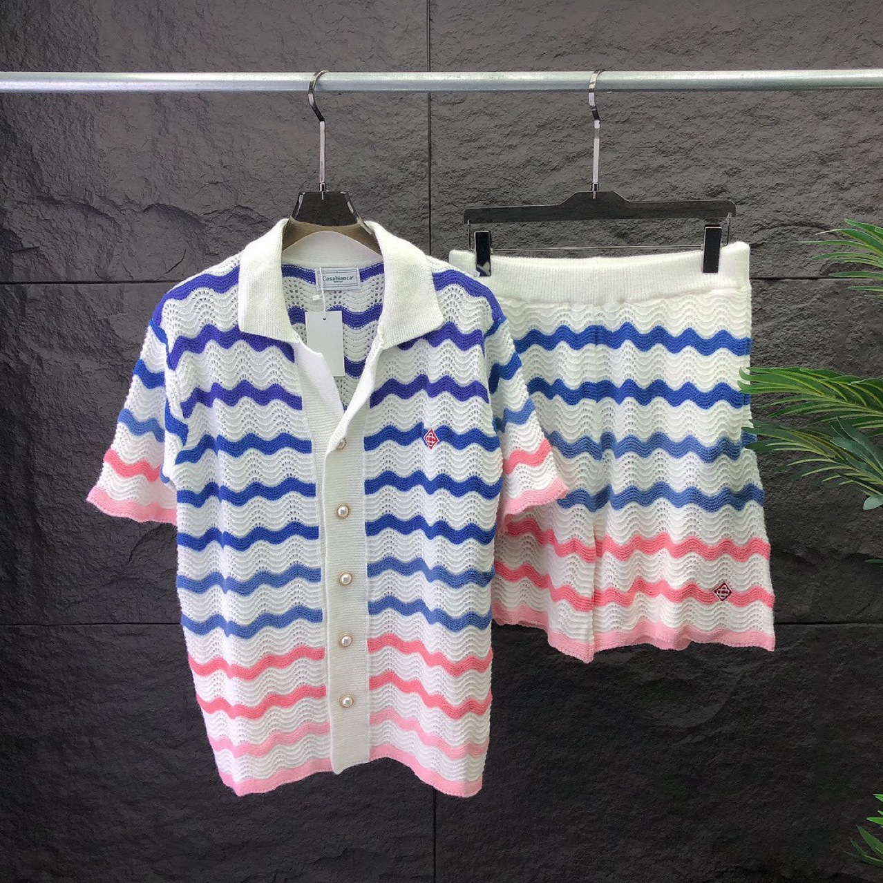 High quality short sleeved stand up collar knitted sweater set, please add : 18030258501 if you need size guide