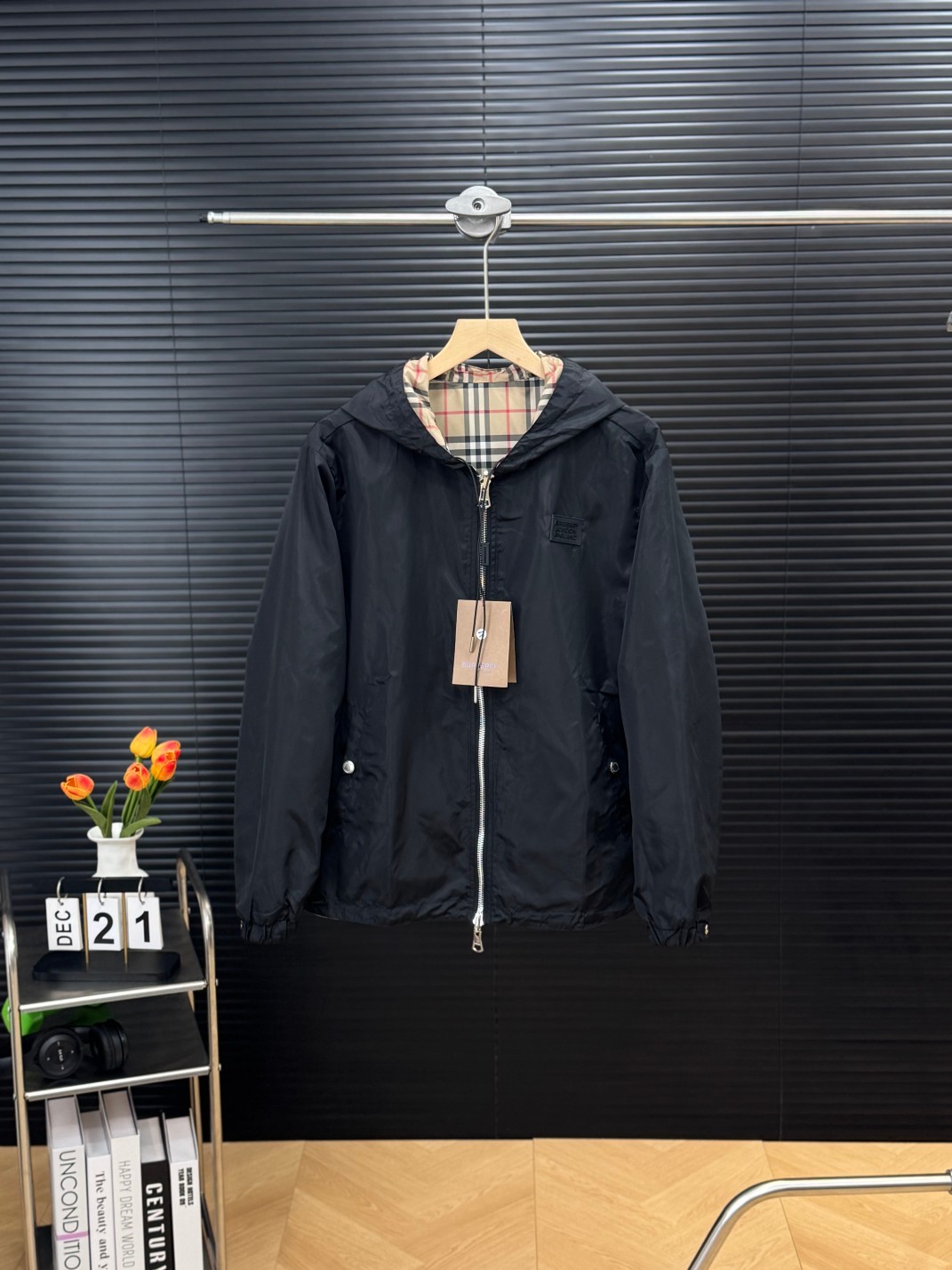 High quality checkered hooded jacket