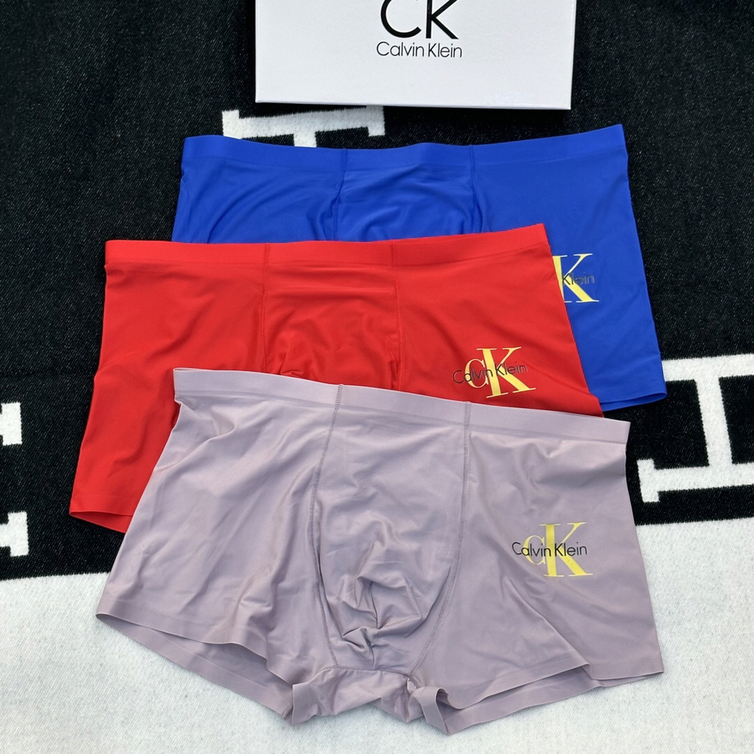 High quality men's underwear, box of three, color options available 02